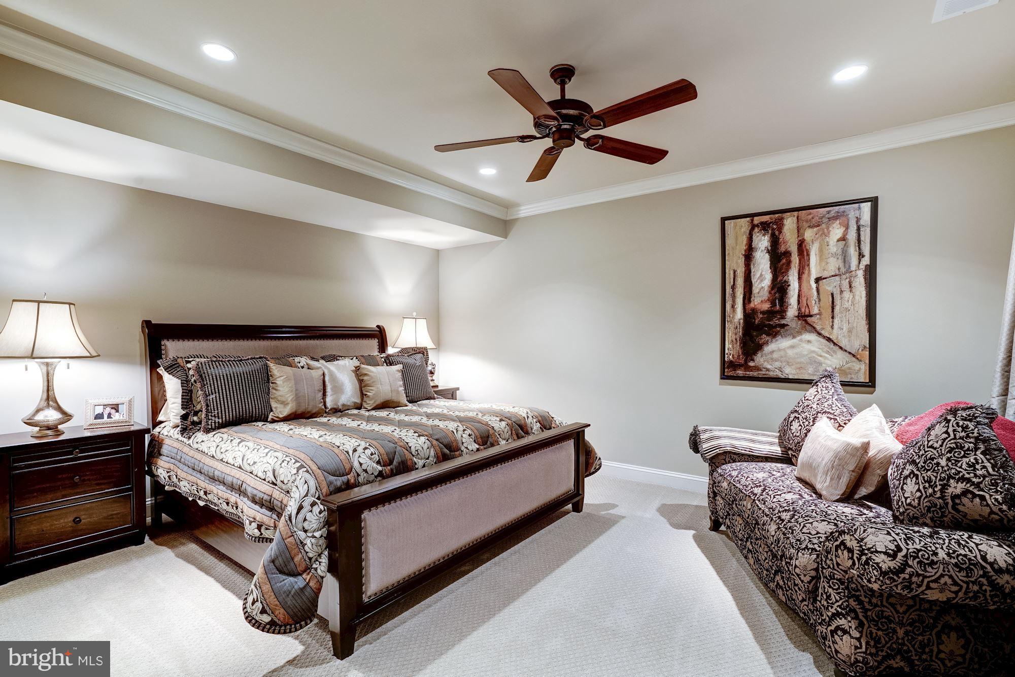 WOODHAVEN - Residential