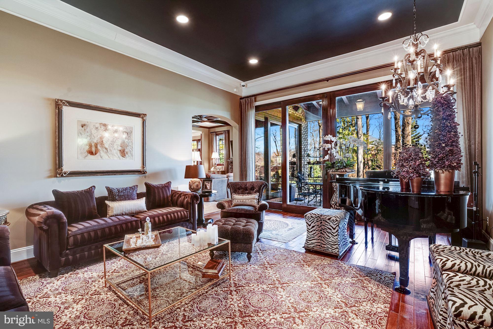 WOODHAVEN - Residential