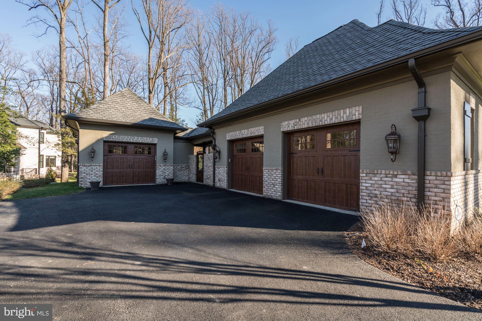 WOODHAVEN - Residential