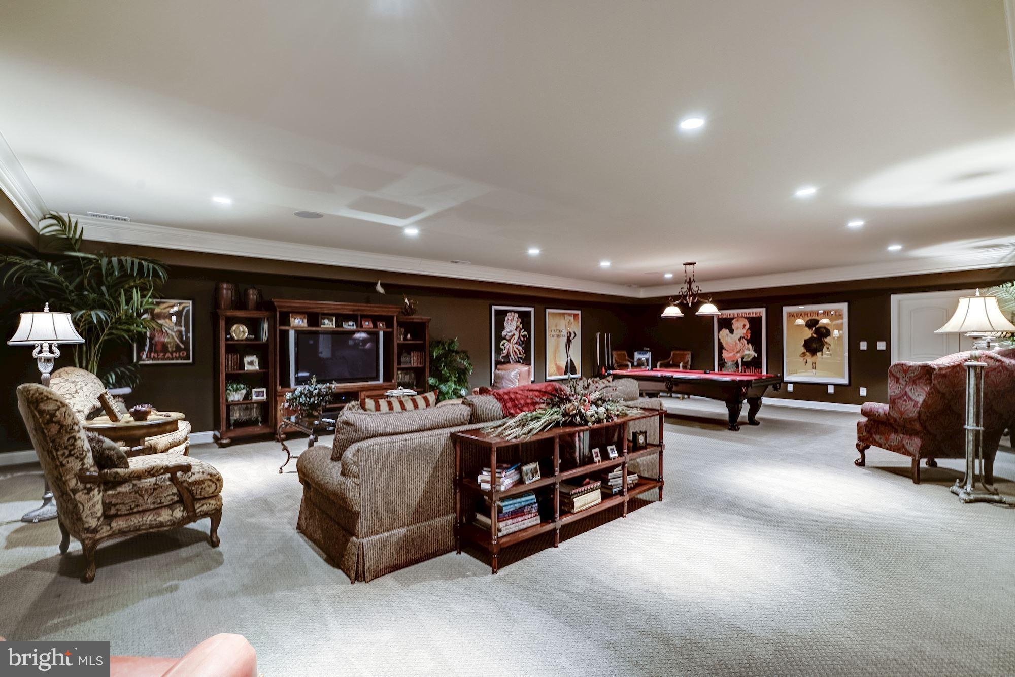 WOODHAVEN - Residential