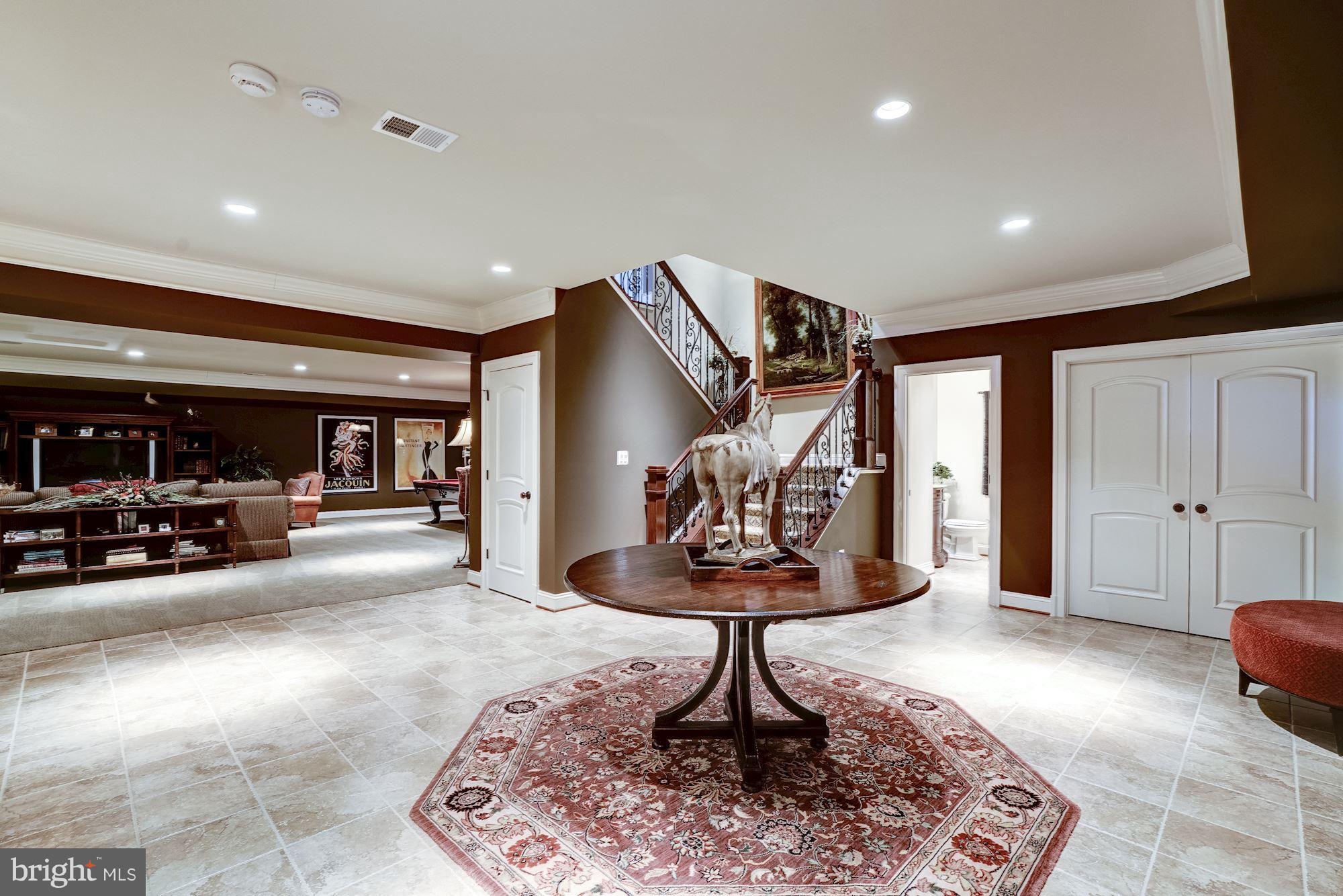 WOODHAVEN - Residential