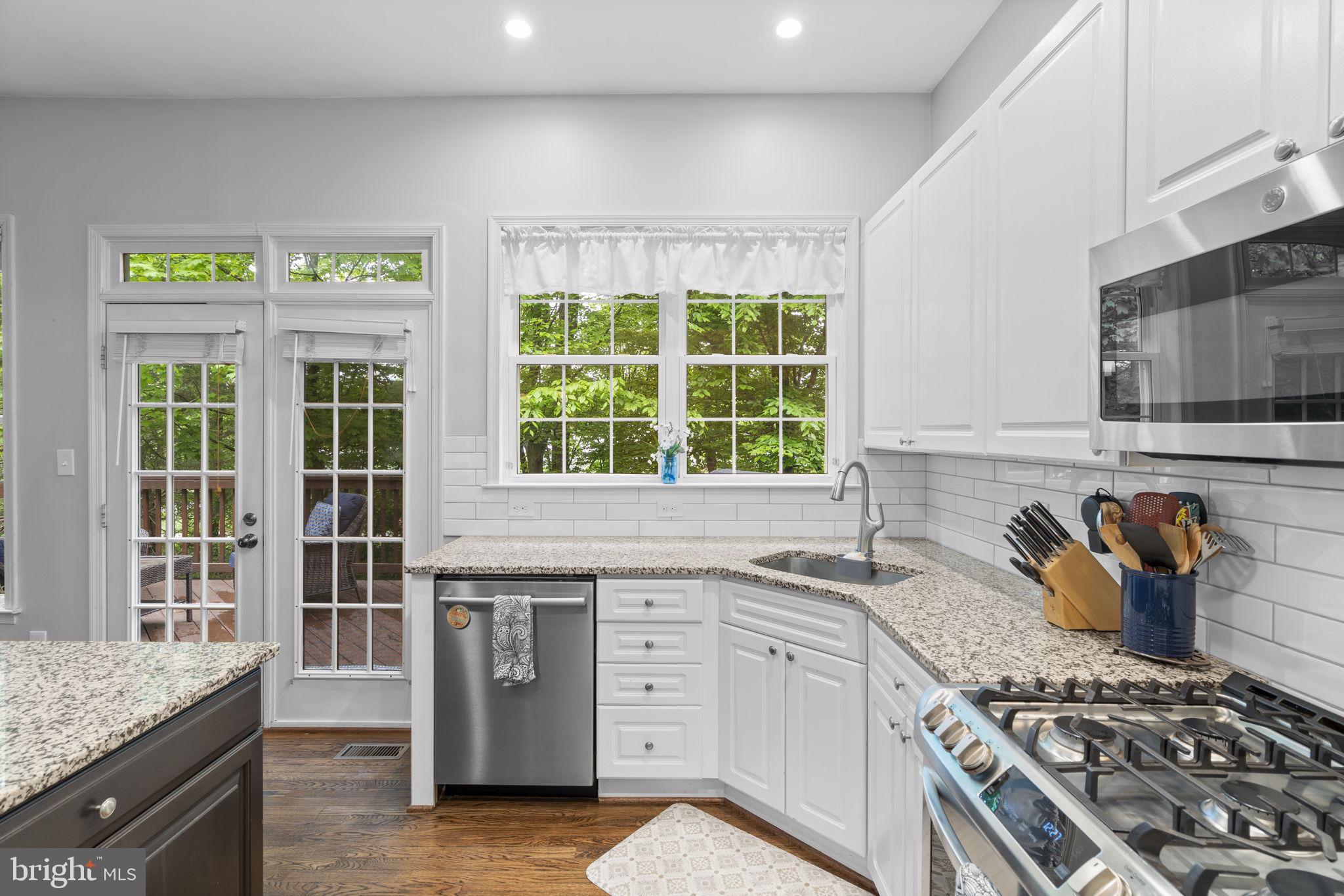 LOWES ISLAND/CASCADES - Residential