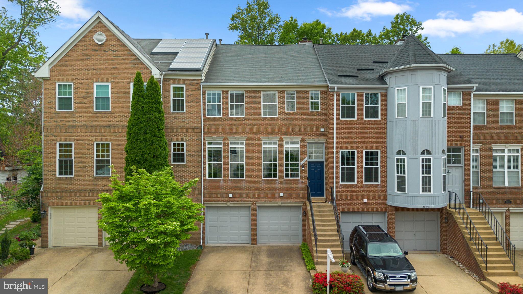 LOWES ISLAND/CASCADES - Residential