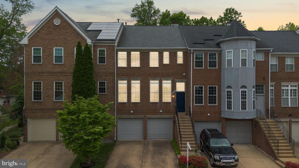 Photo of 20695 Riptide Square, STERLING, VA 20165 (MLS # VALO2122282)