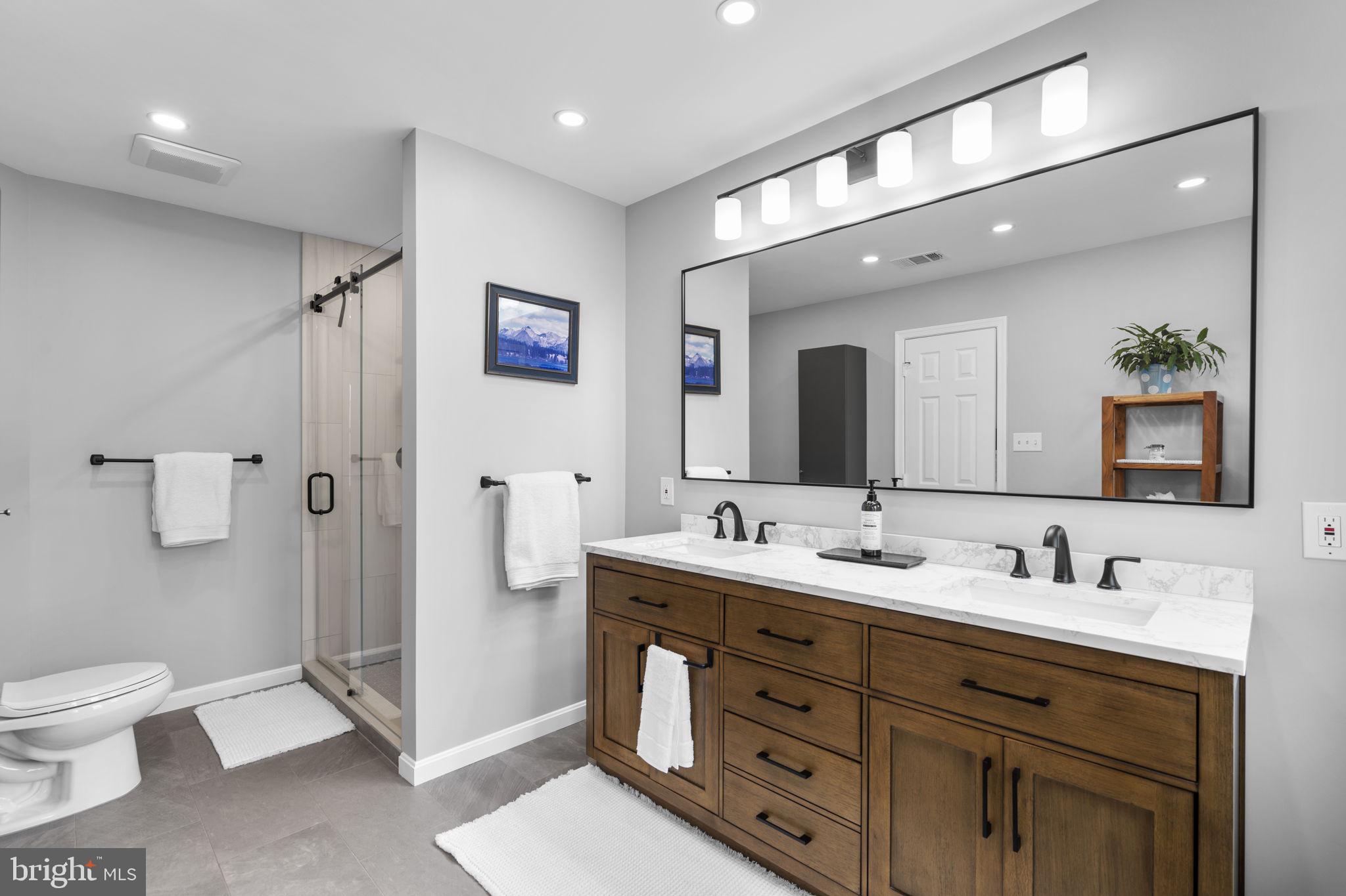 LOWES ISLAND/CASCADES - Residential