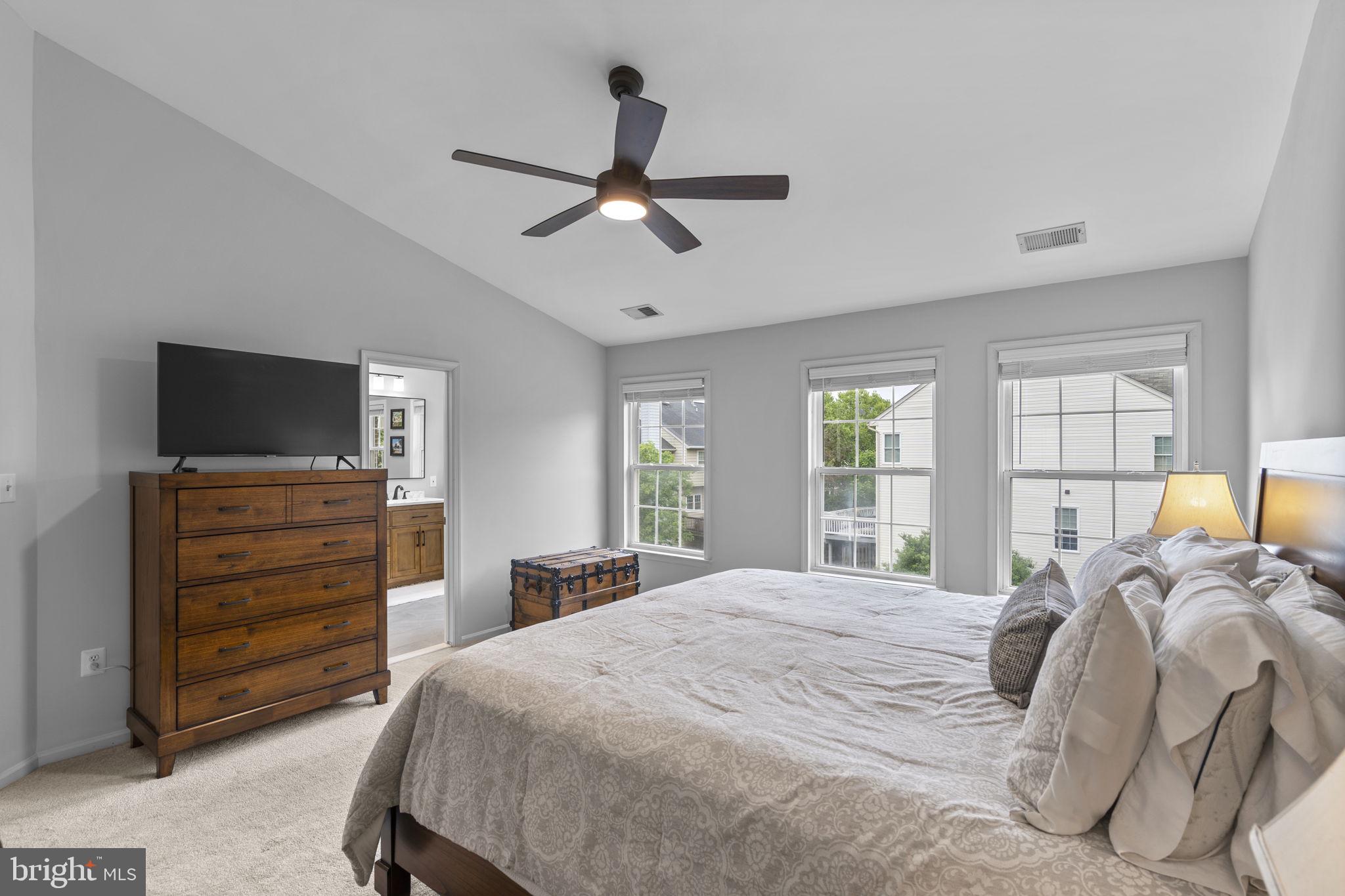 LOWES ISLAND/CASCADES - Residential