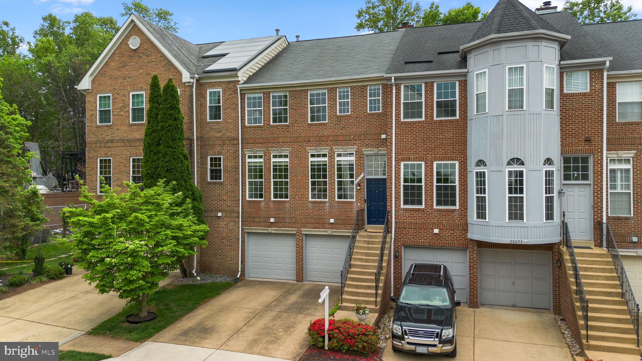 LOWES ISLAND/CASCADES - Residential