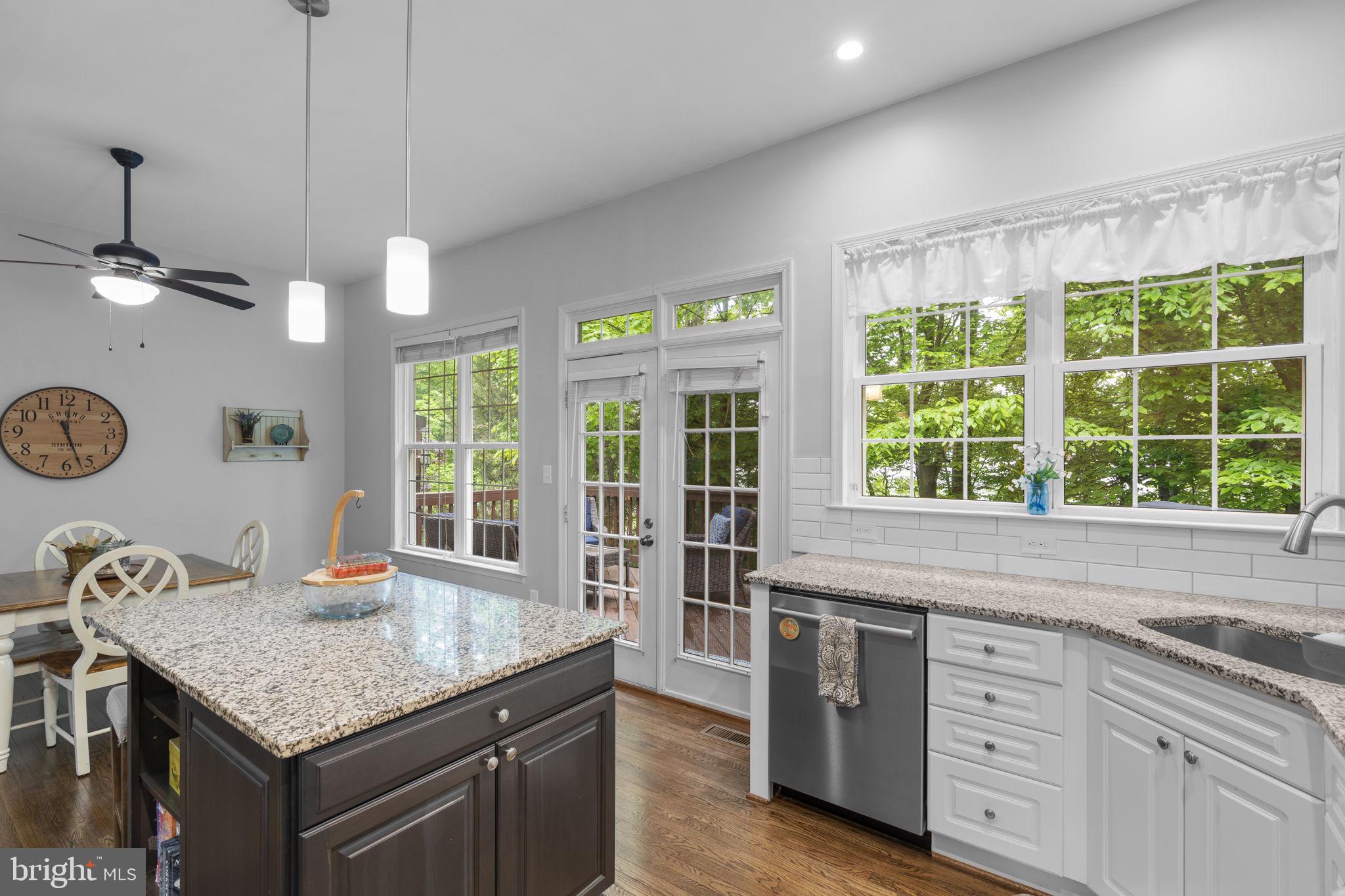 LOWES ISLAND/CASCADES - Residential