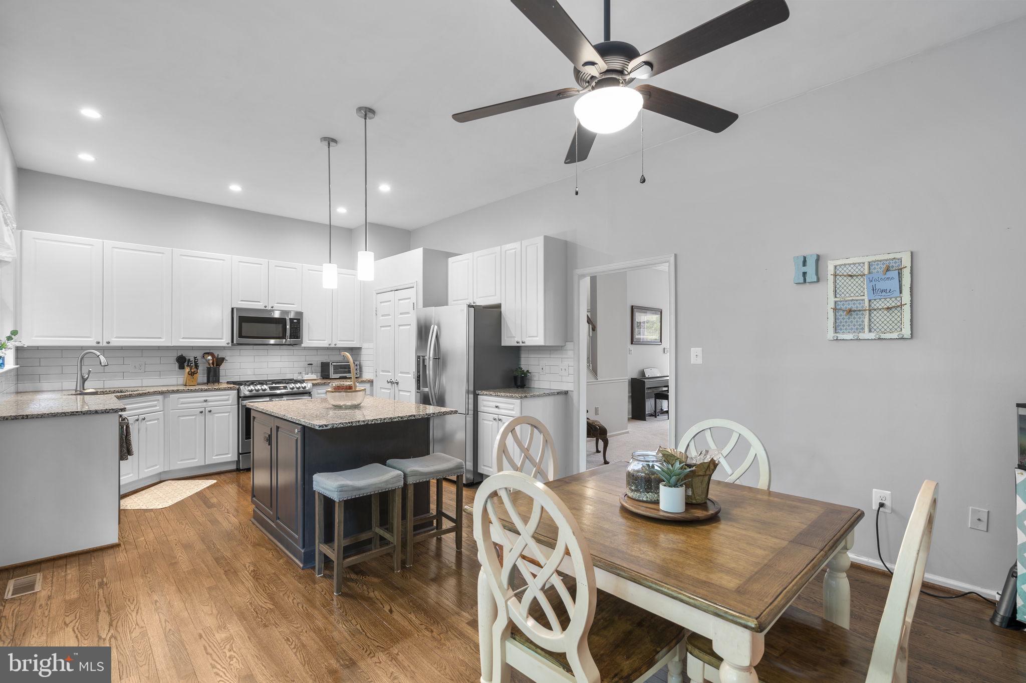 LOWES ISLAND/CASCADES - Residential