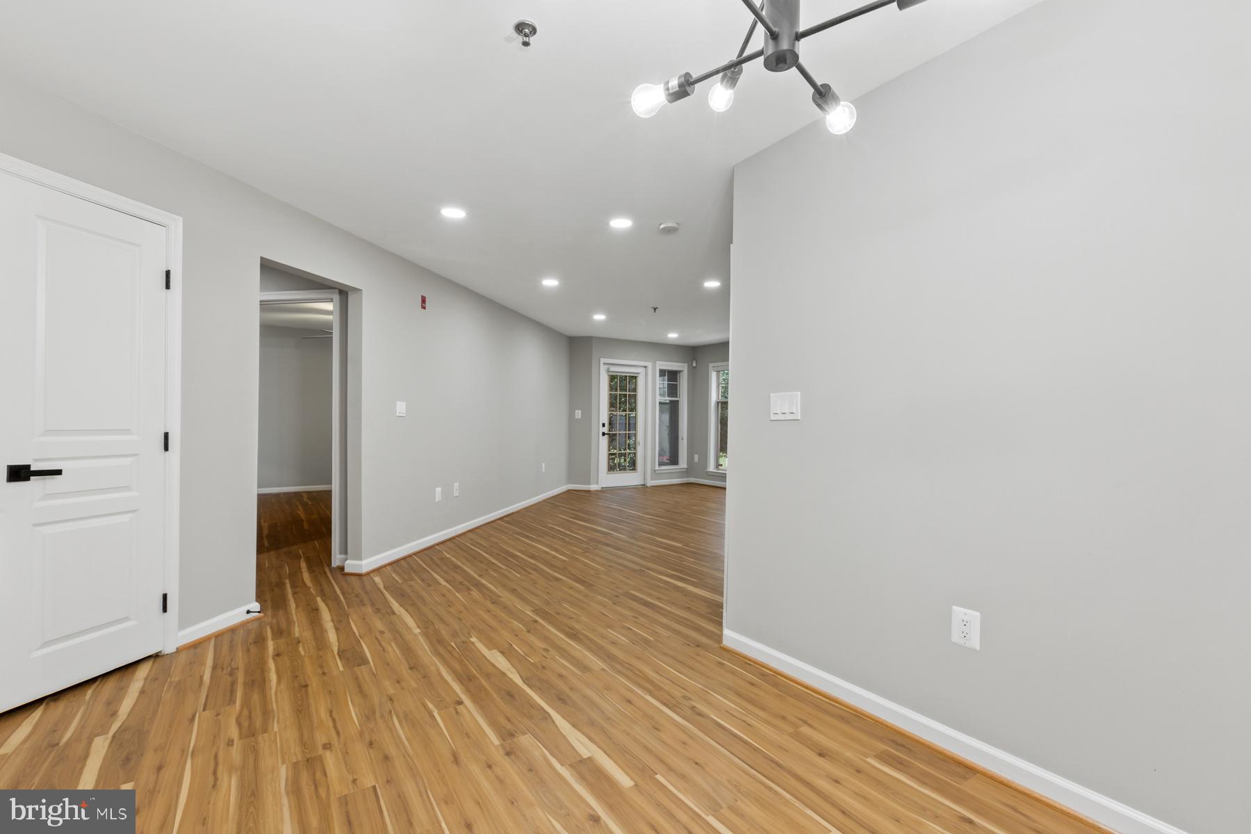 SAVOY PARK CONDOMINIUMS - Residential