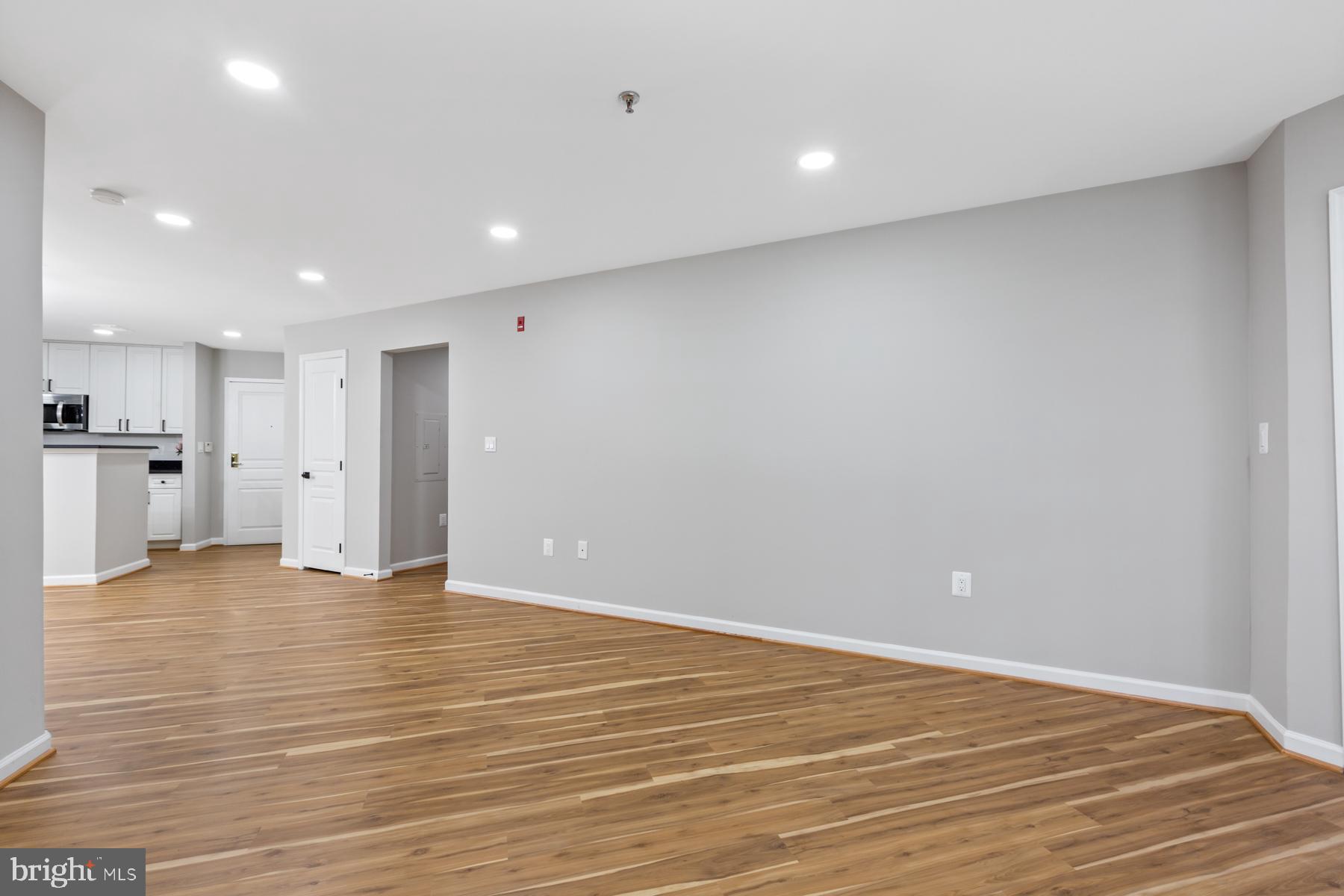 SAVOY PARK CONDOMINIUMS - Residential