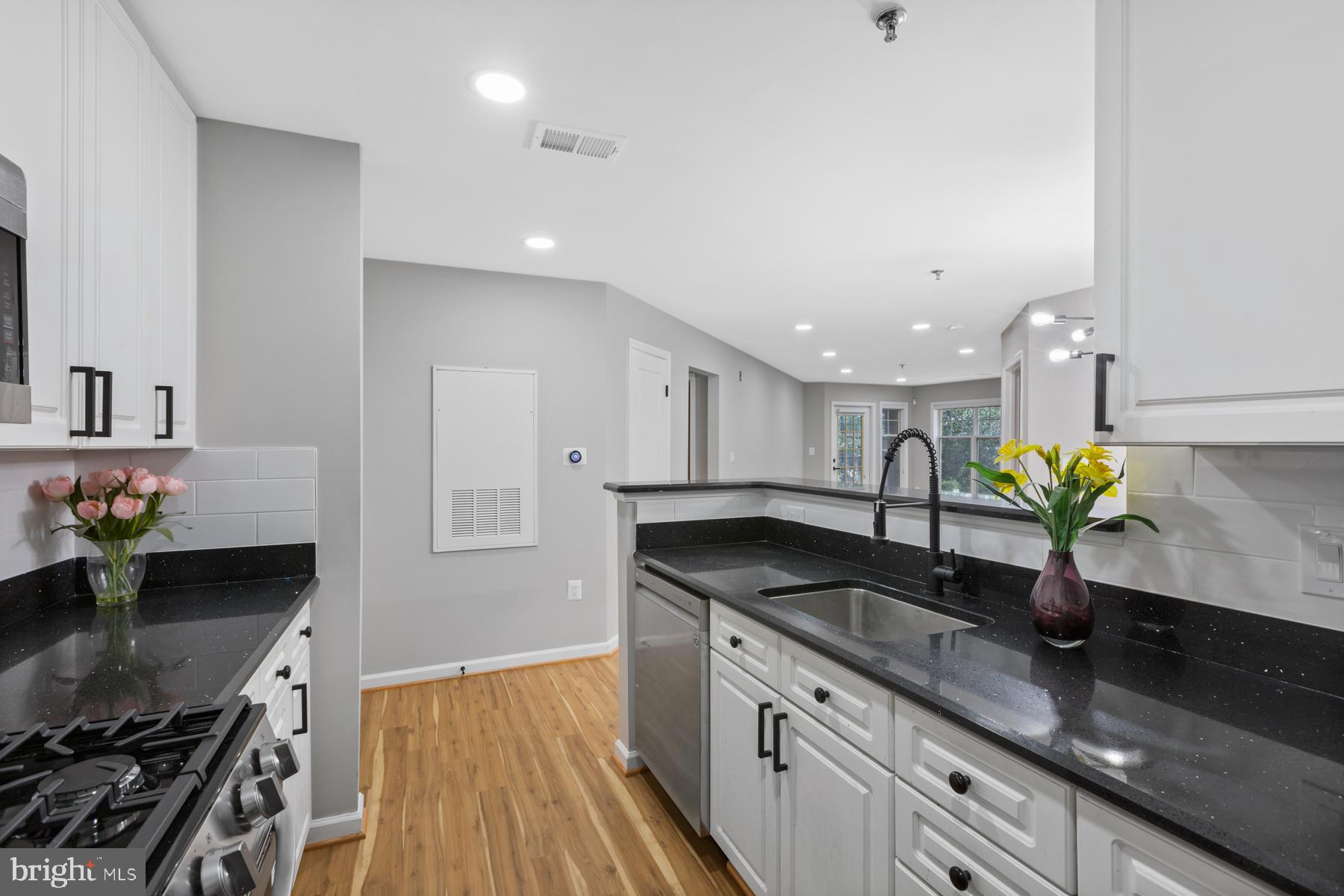 SAVOY PARK CONDOMINIUMS - Residential