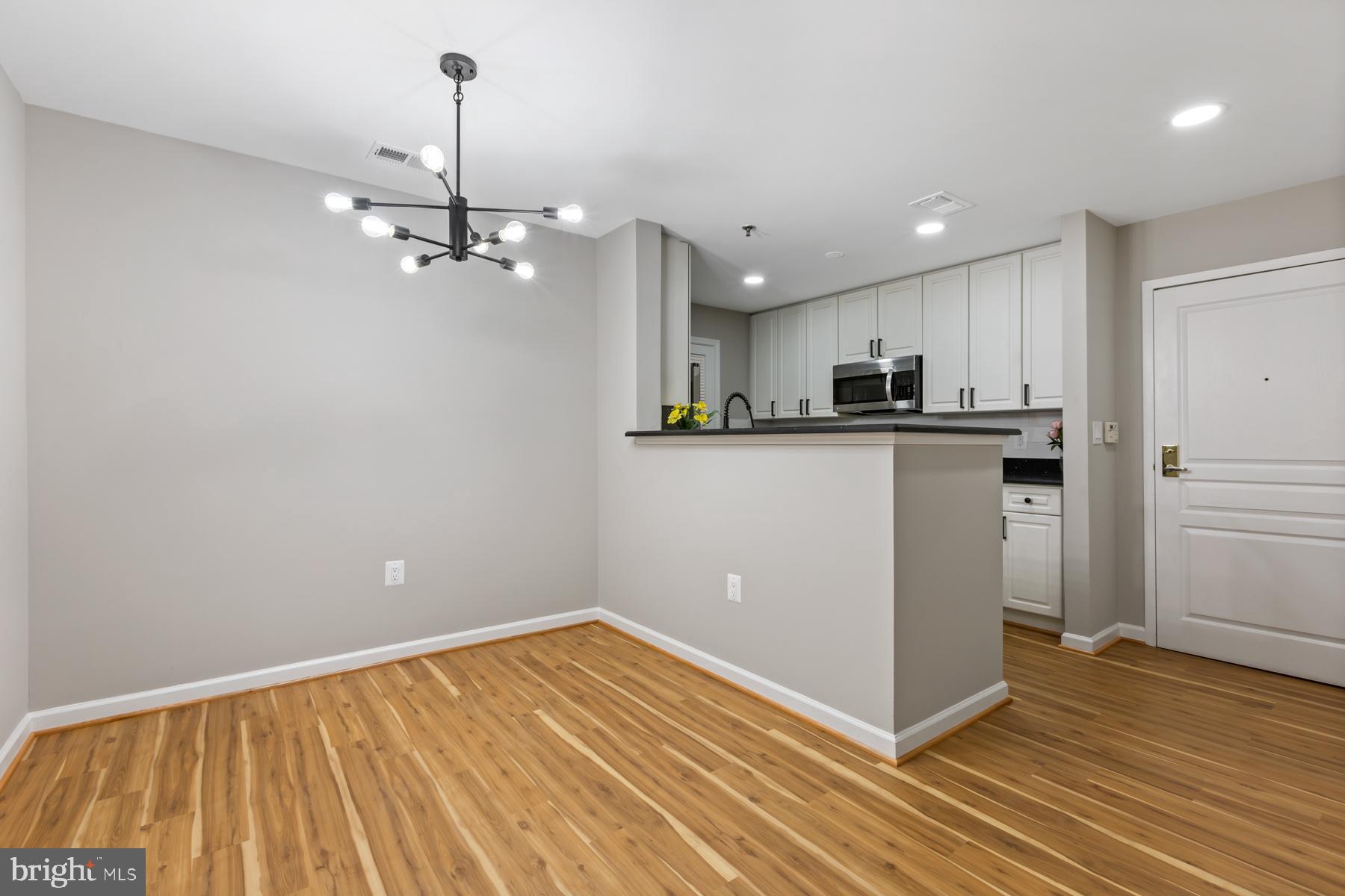 SAVOY PARK CONDOMINIUMS - Residential