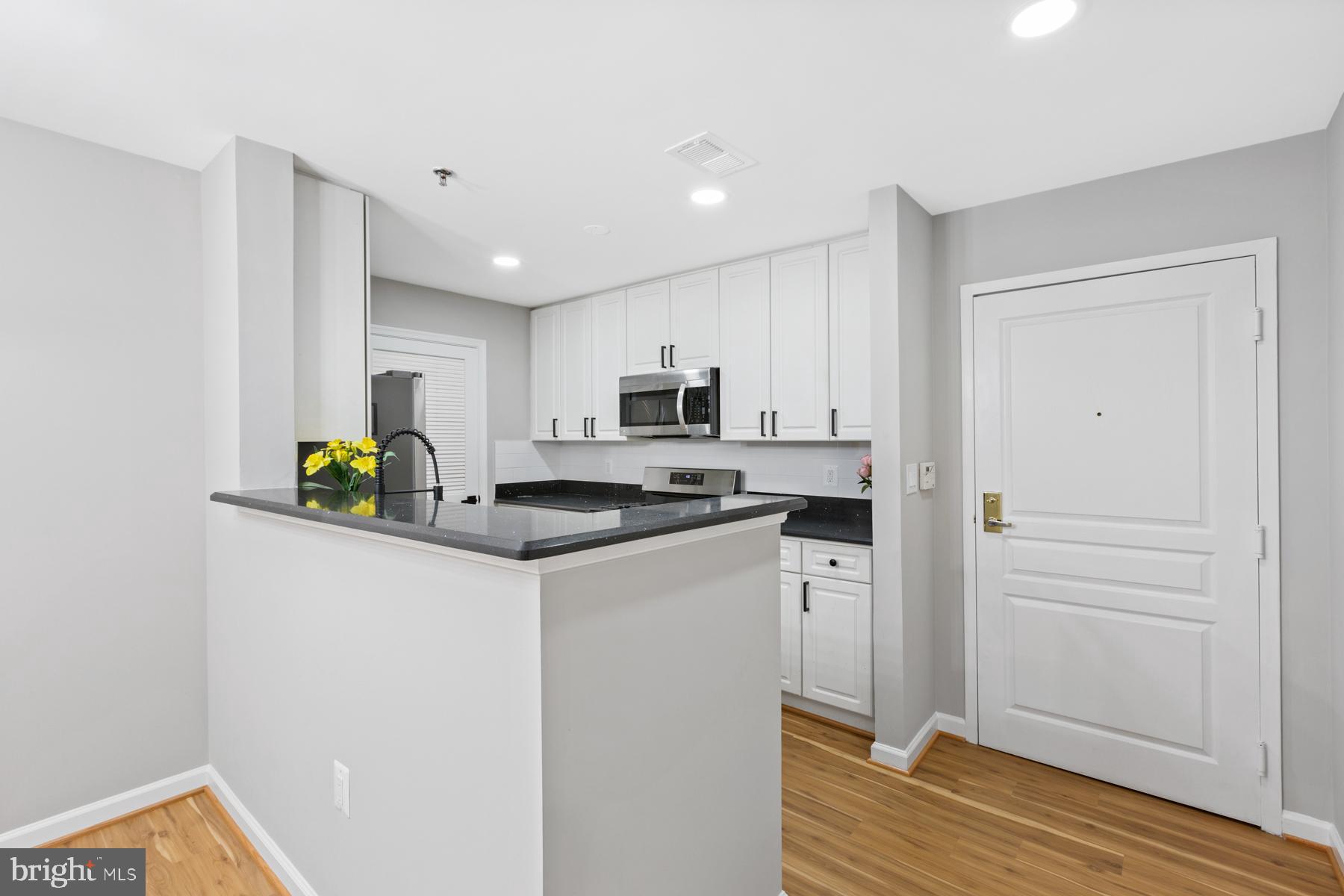 SAVOY PARK CONDOMINIUMS - Residential