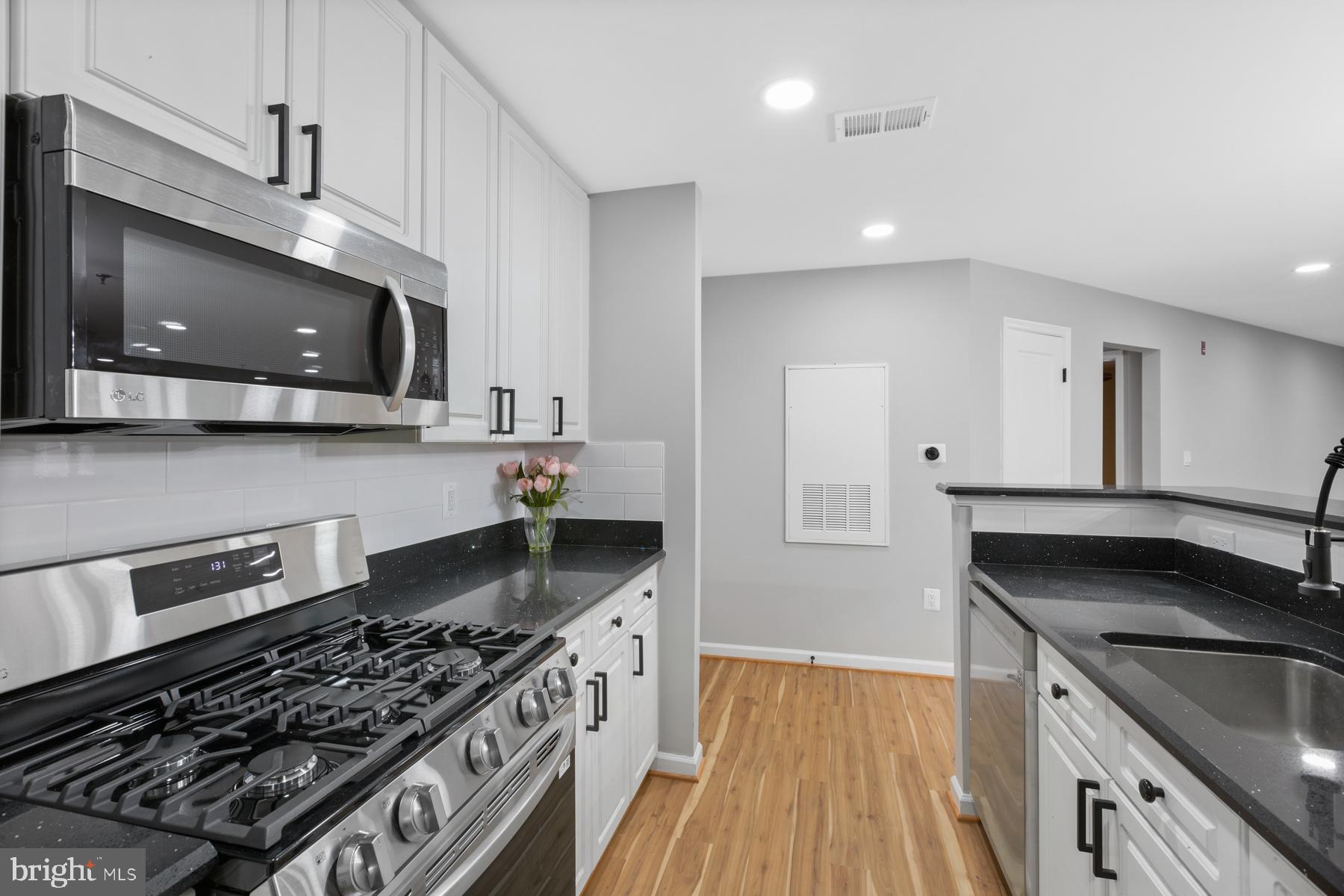 SAVOY PARK CONDOMINIUMS - Residential