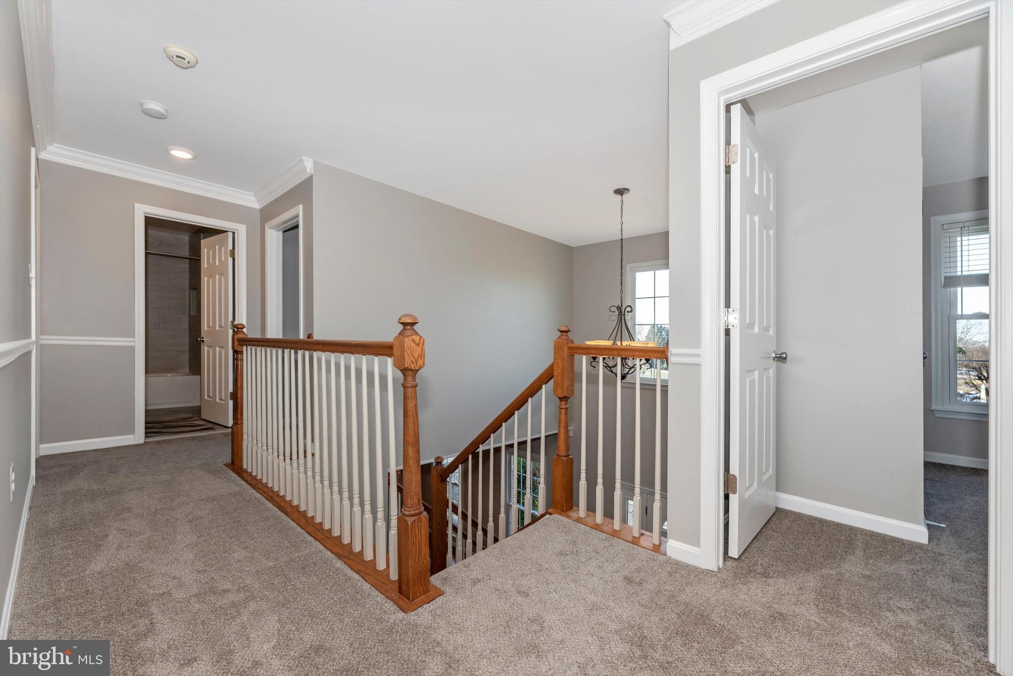 EDGEWOOD - Residential