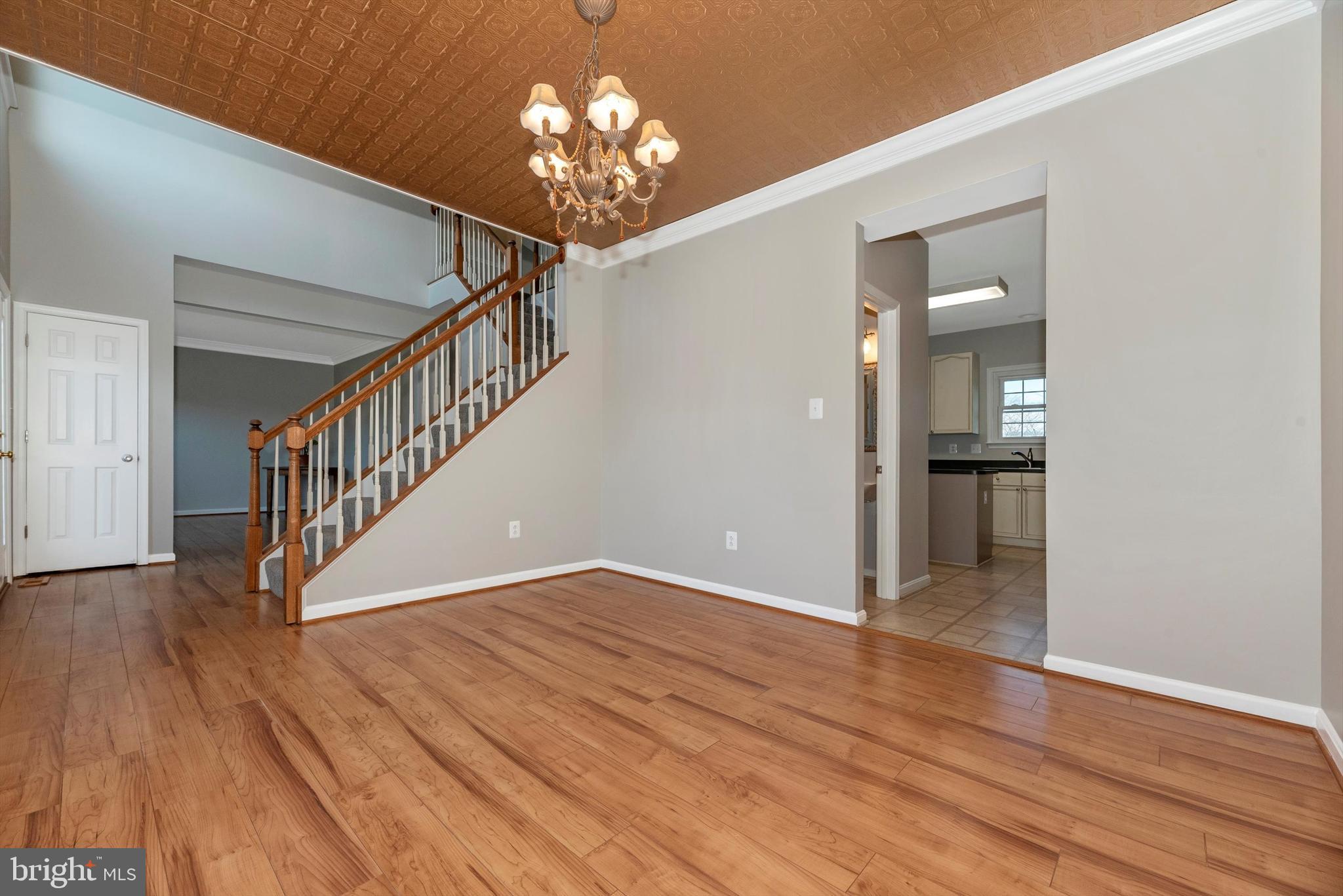 EDGEWOOD - Residential