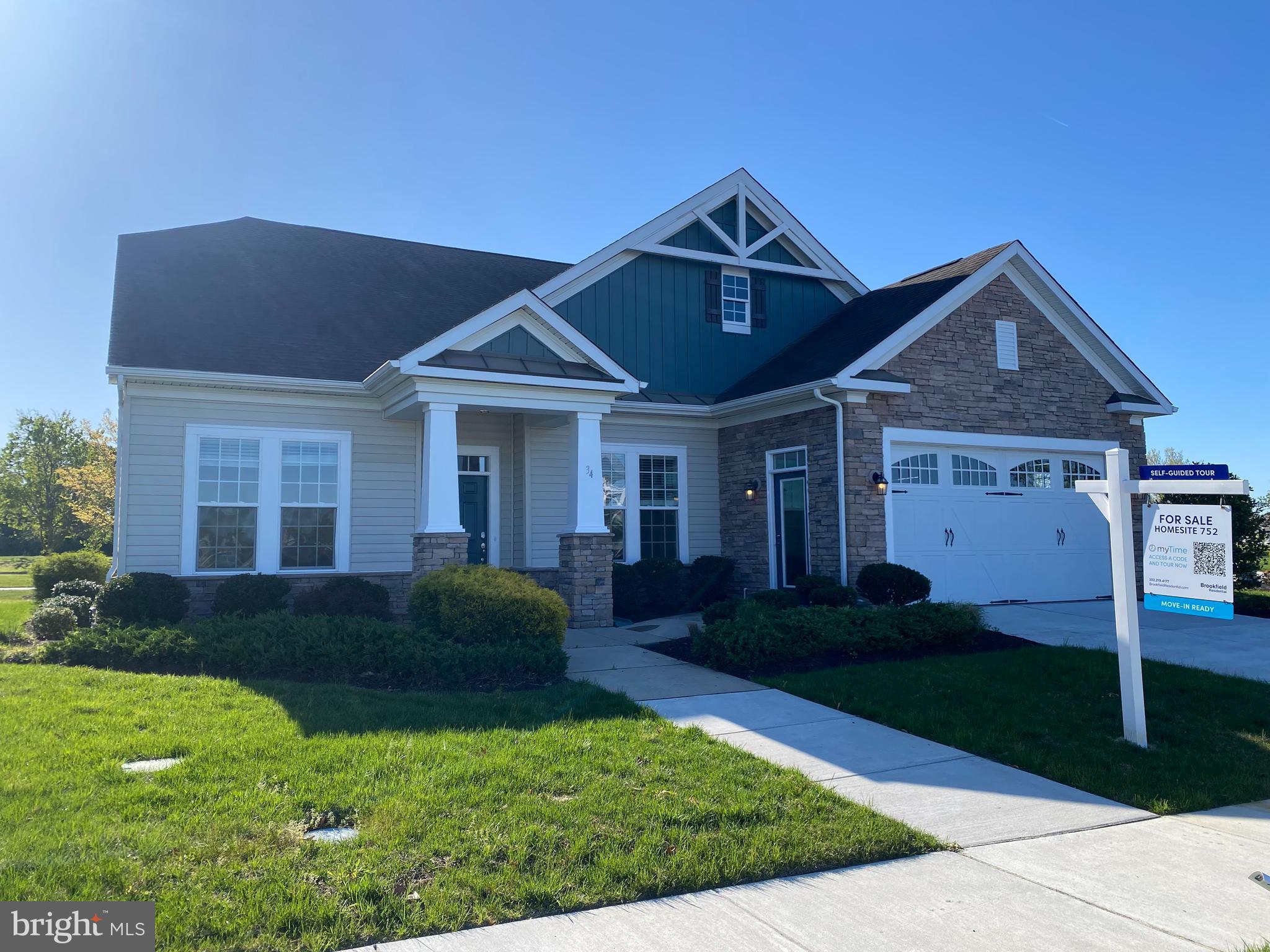 34 ROYAL VIEW DRIVE