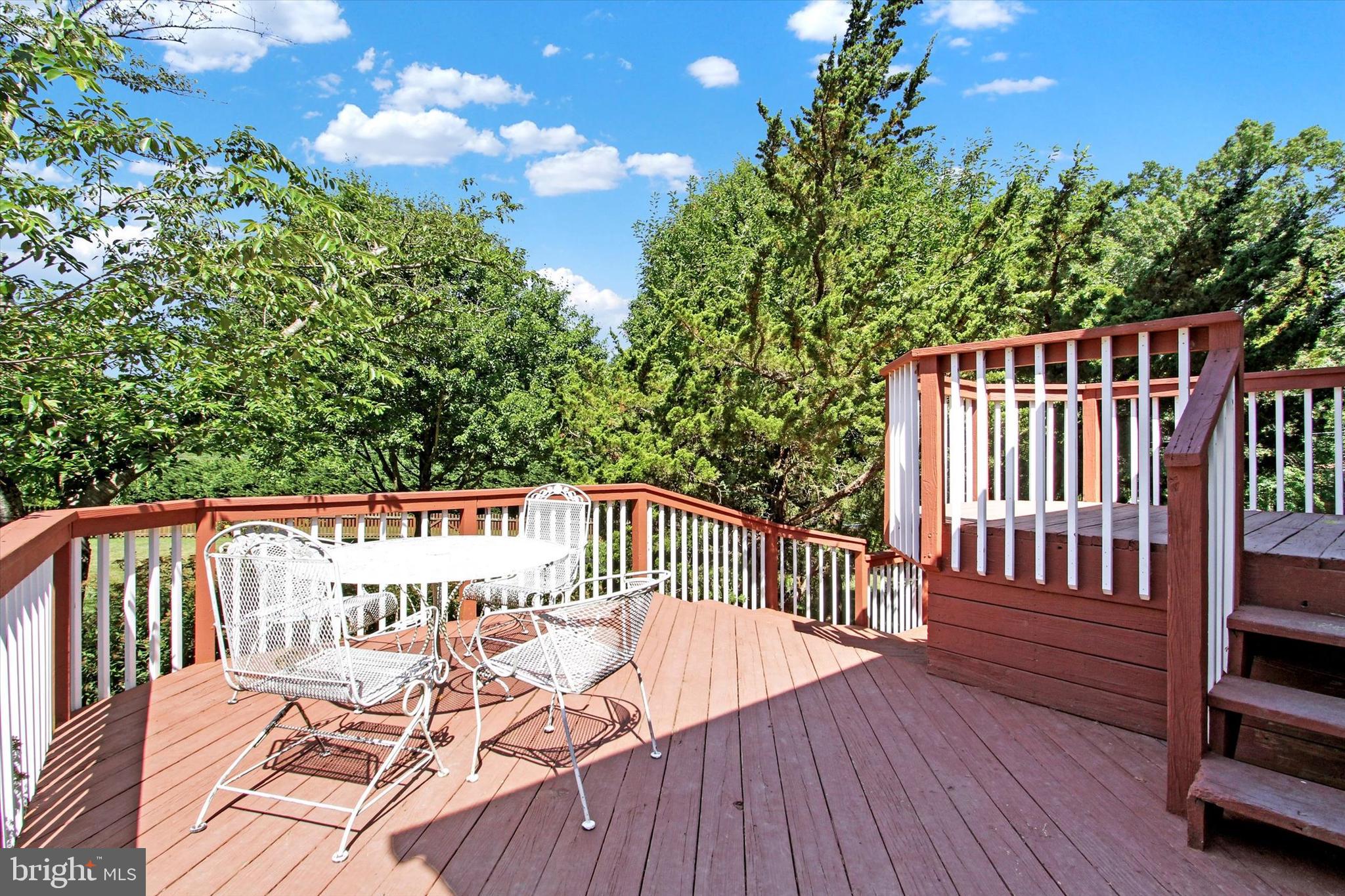 BRIDLEWOOD - Residential