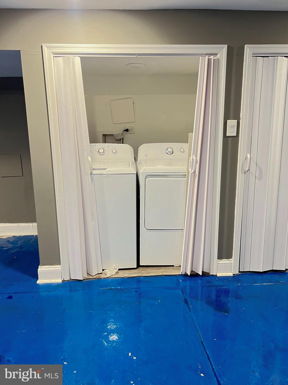 LANSDOWNE PARK - Residential