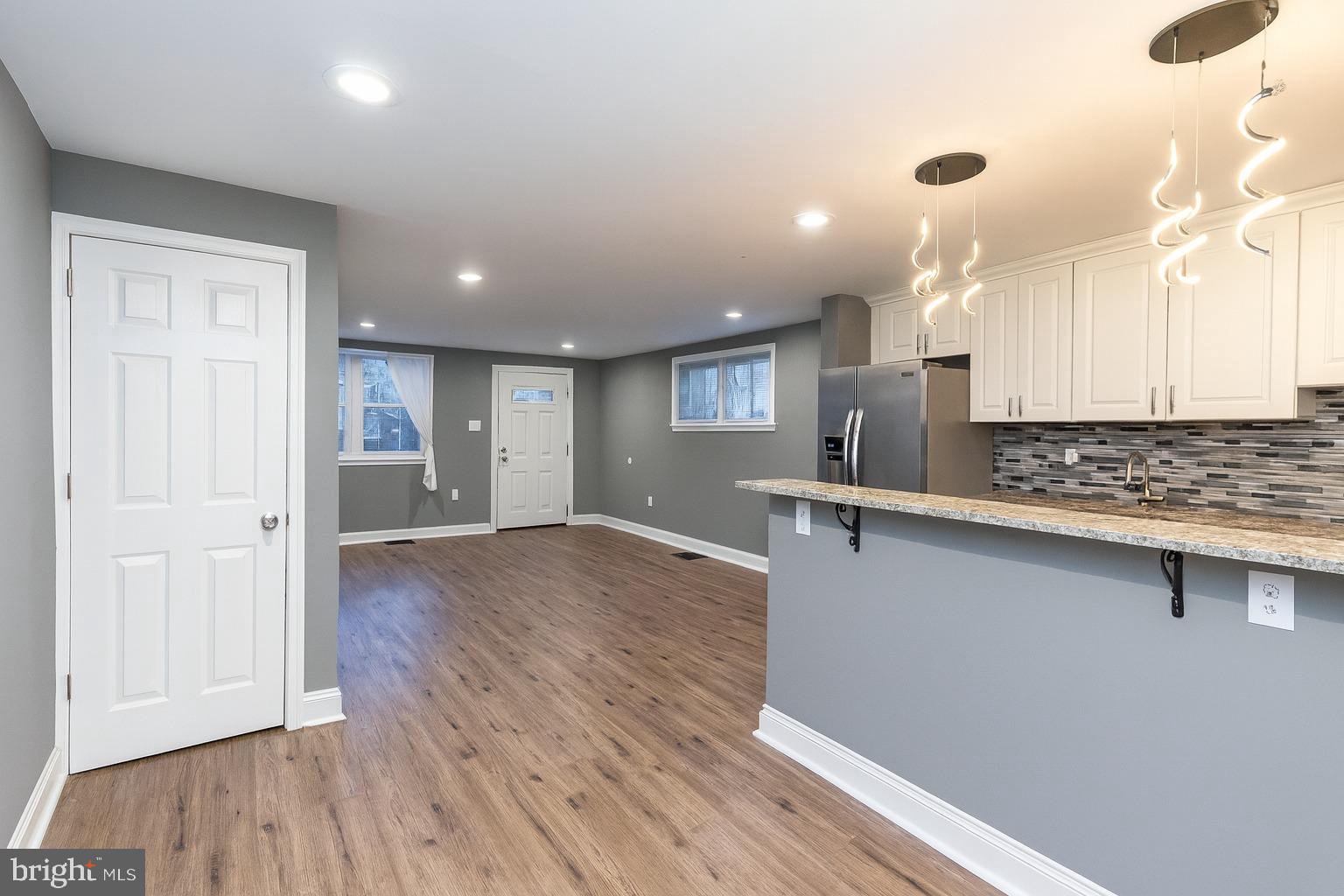 LANSDOWNE PARK - Residential