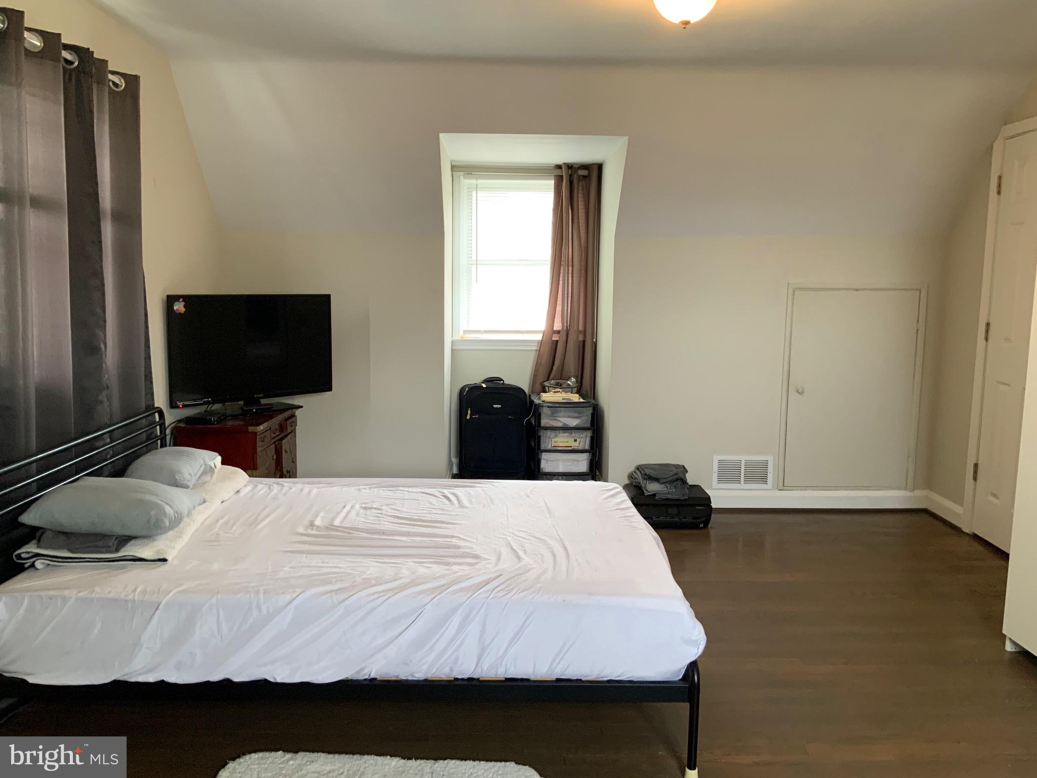 HILLSIDE PARK - Residential