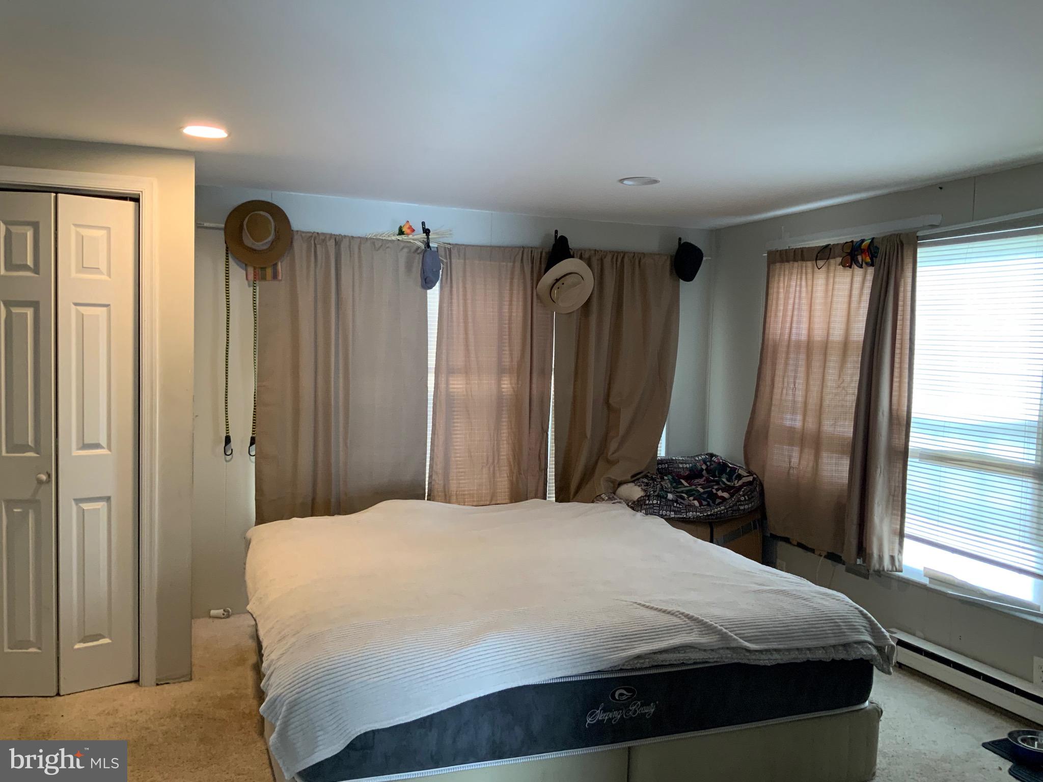 HILLSIDE PARK - Residential