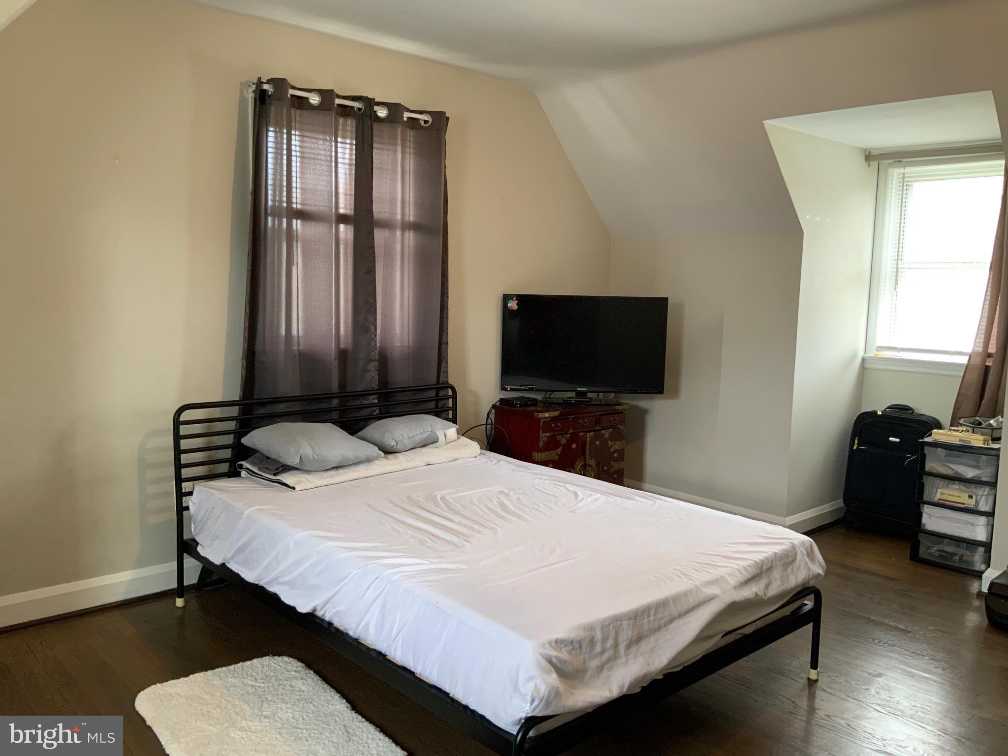 HILLSIDE PARK - Residential