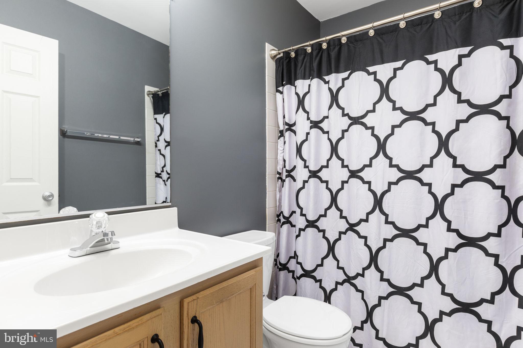 MCNAIR FARMS - Residential Lease