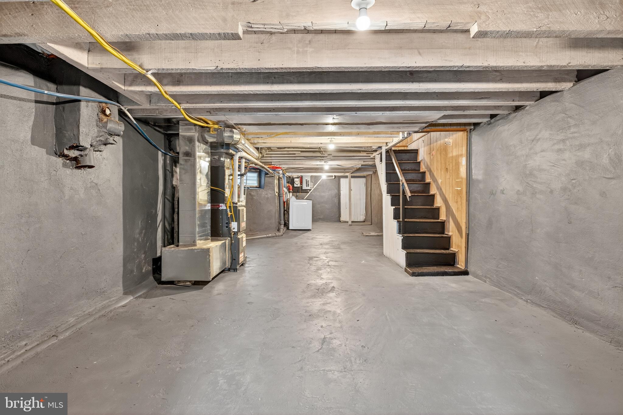 ELMWOOD PARK - Residential