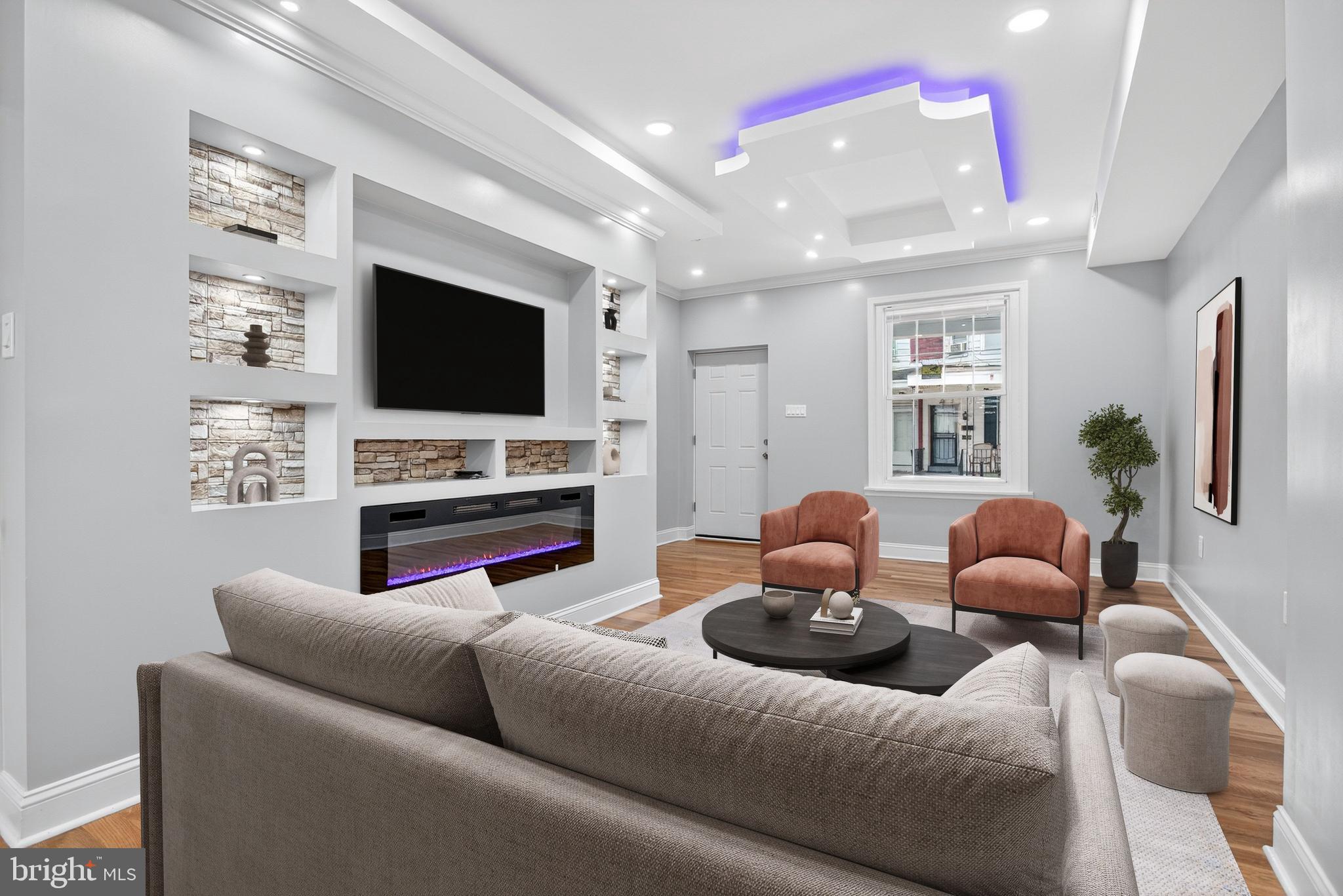 ELMWOOD PARK - Residential