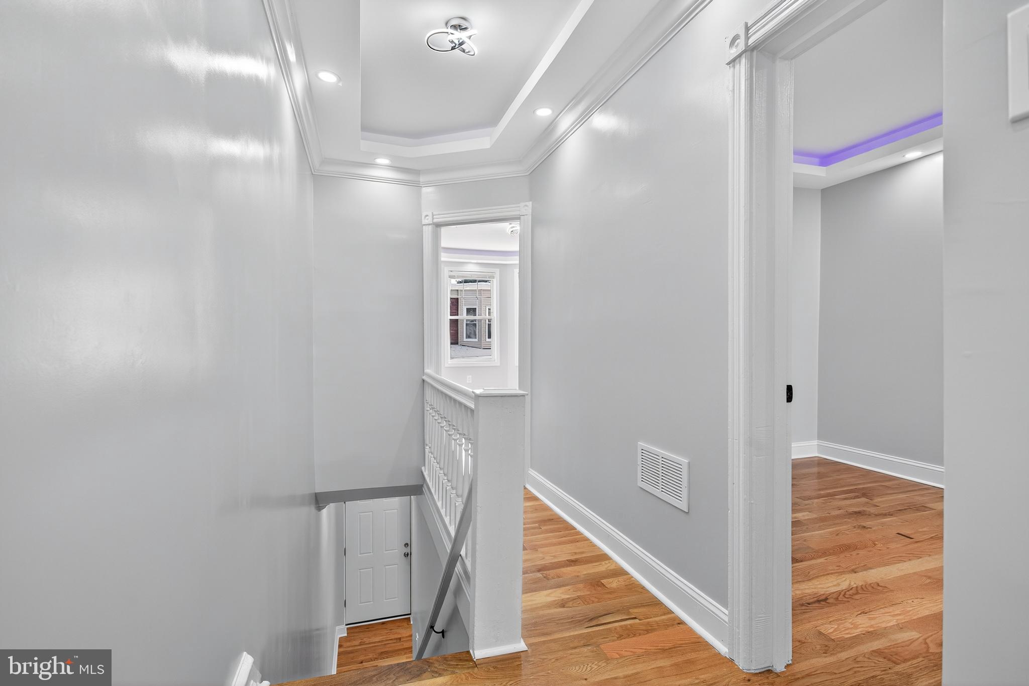 ELMWOOD PARK - Residential