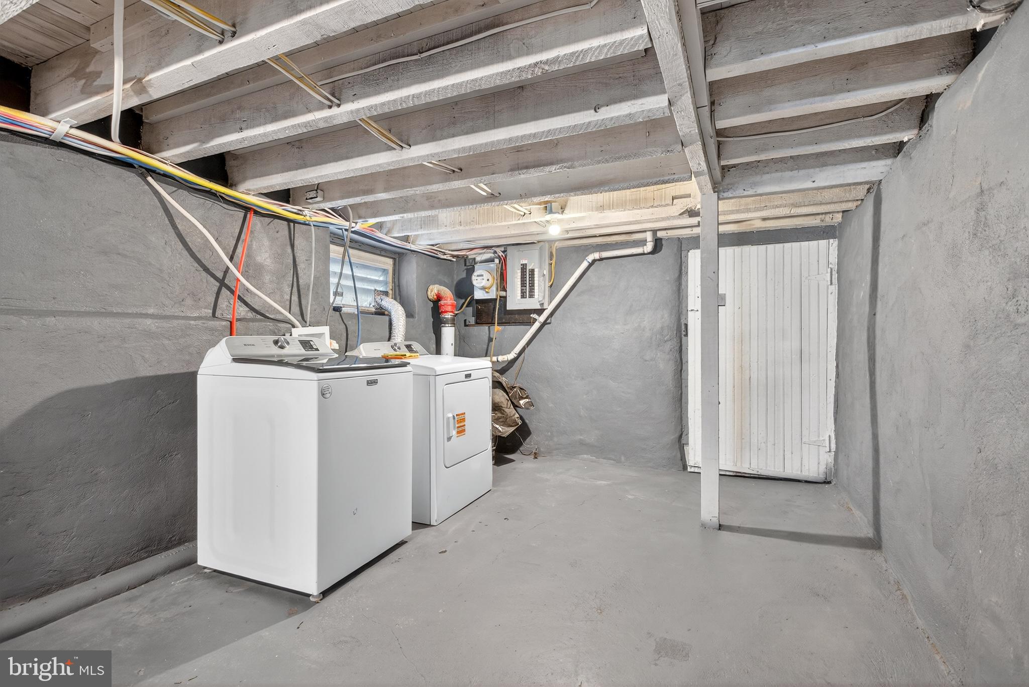 ELMWOOD PARK - Residential