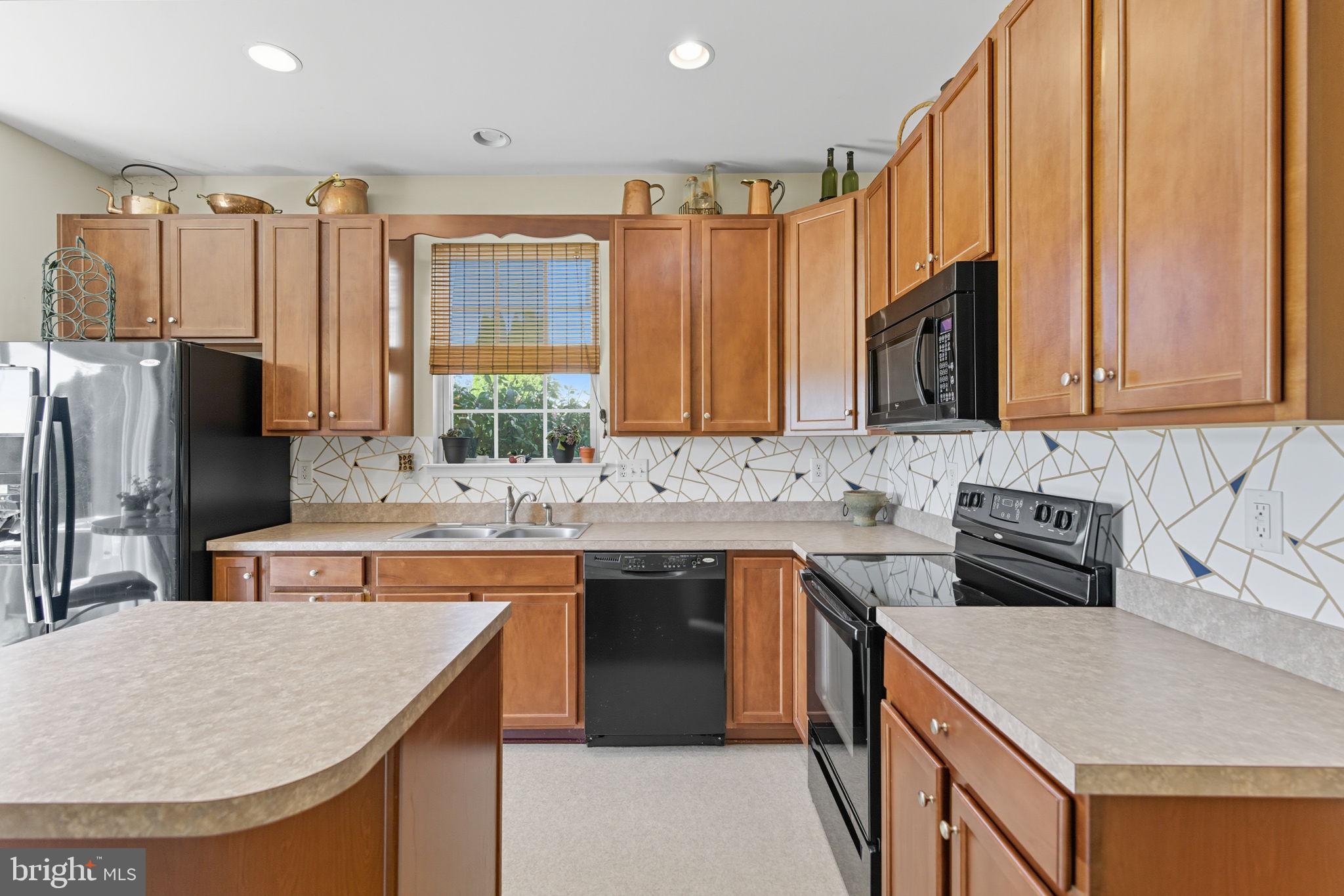 ARCHERS ROCK - Residential