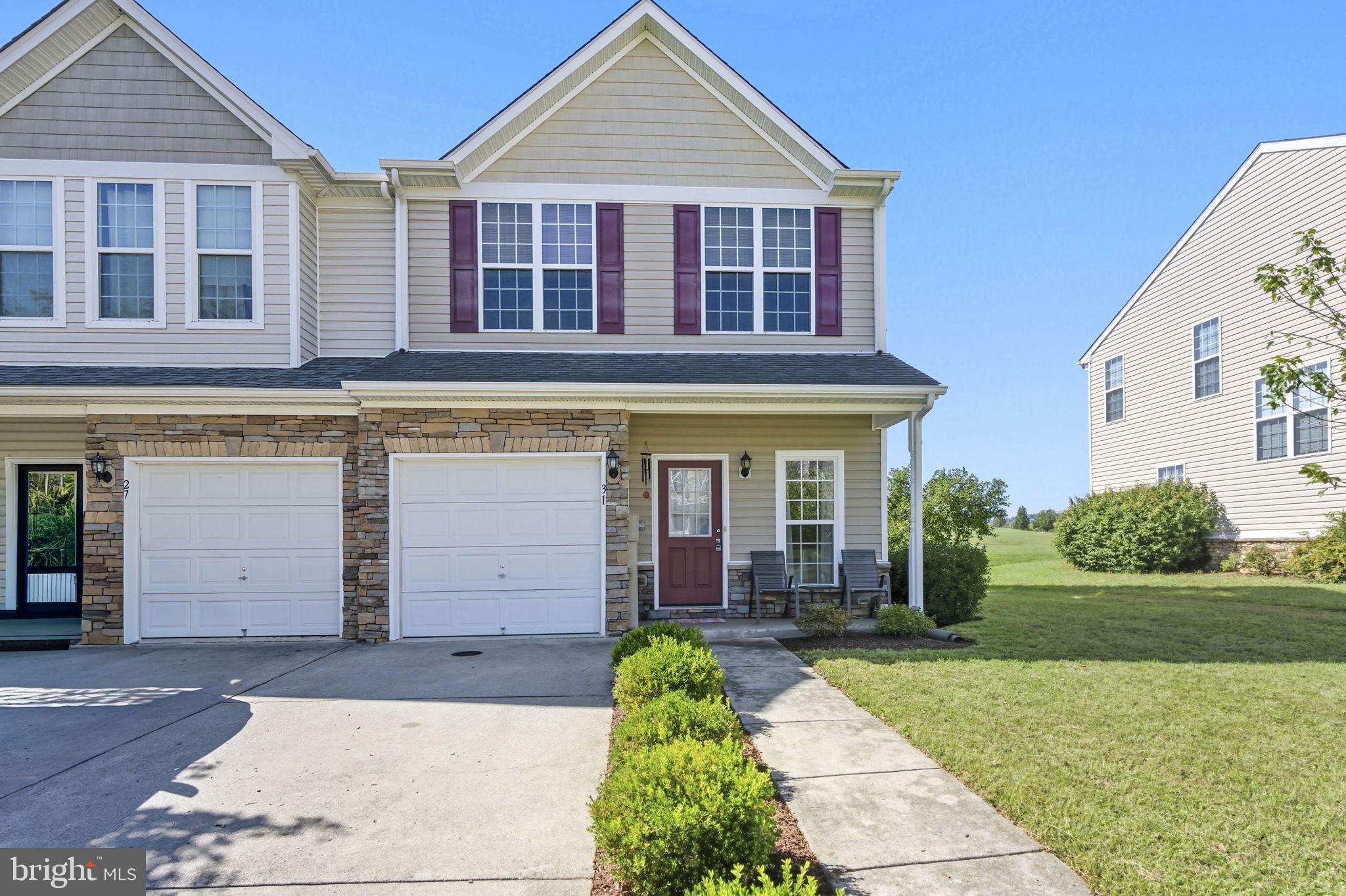 ARCHERS ROCK - Residential