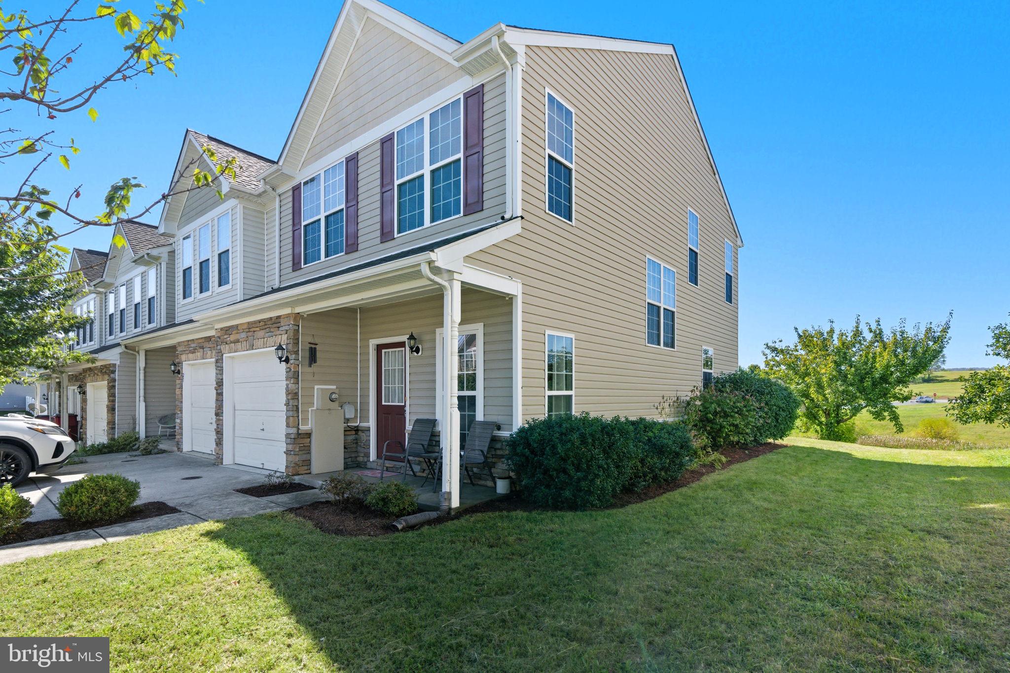 ARCHERS ROCK - Residential