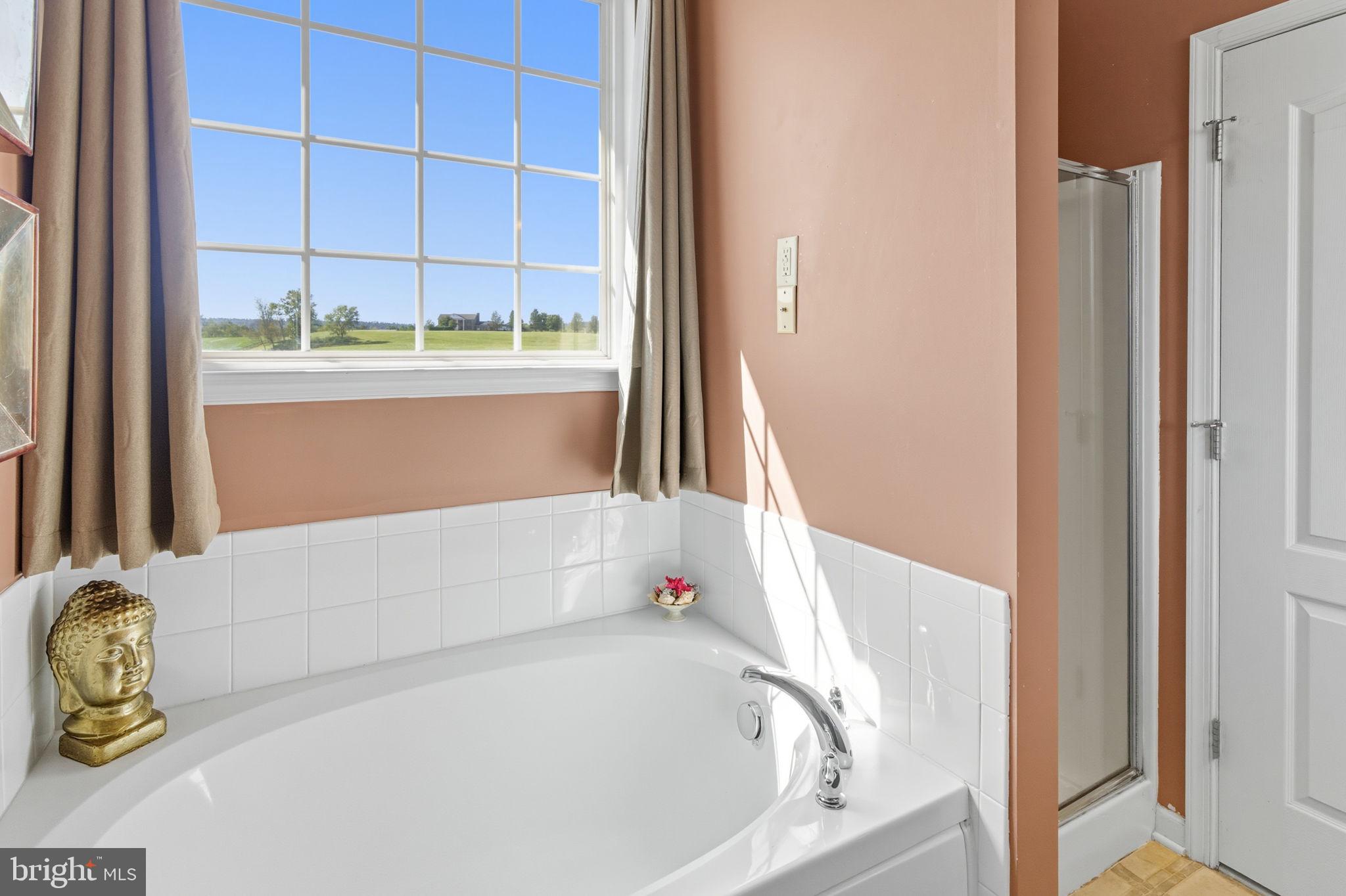 ARCHERS ROCK - Residential