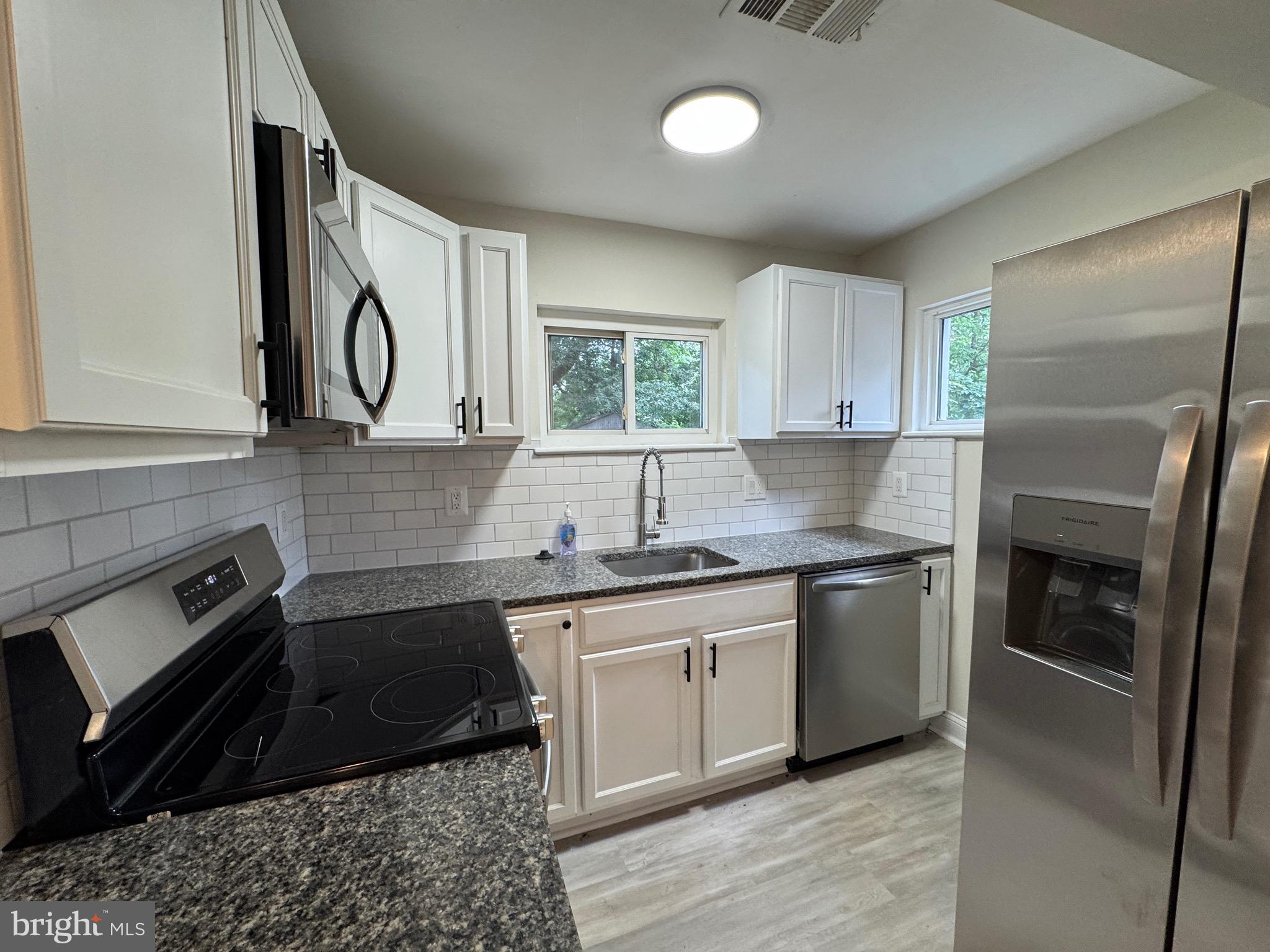 OLE LONGFIELD - Residential