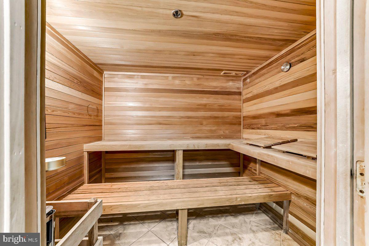 TRADITIONS AT INNI - Residential