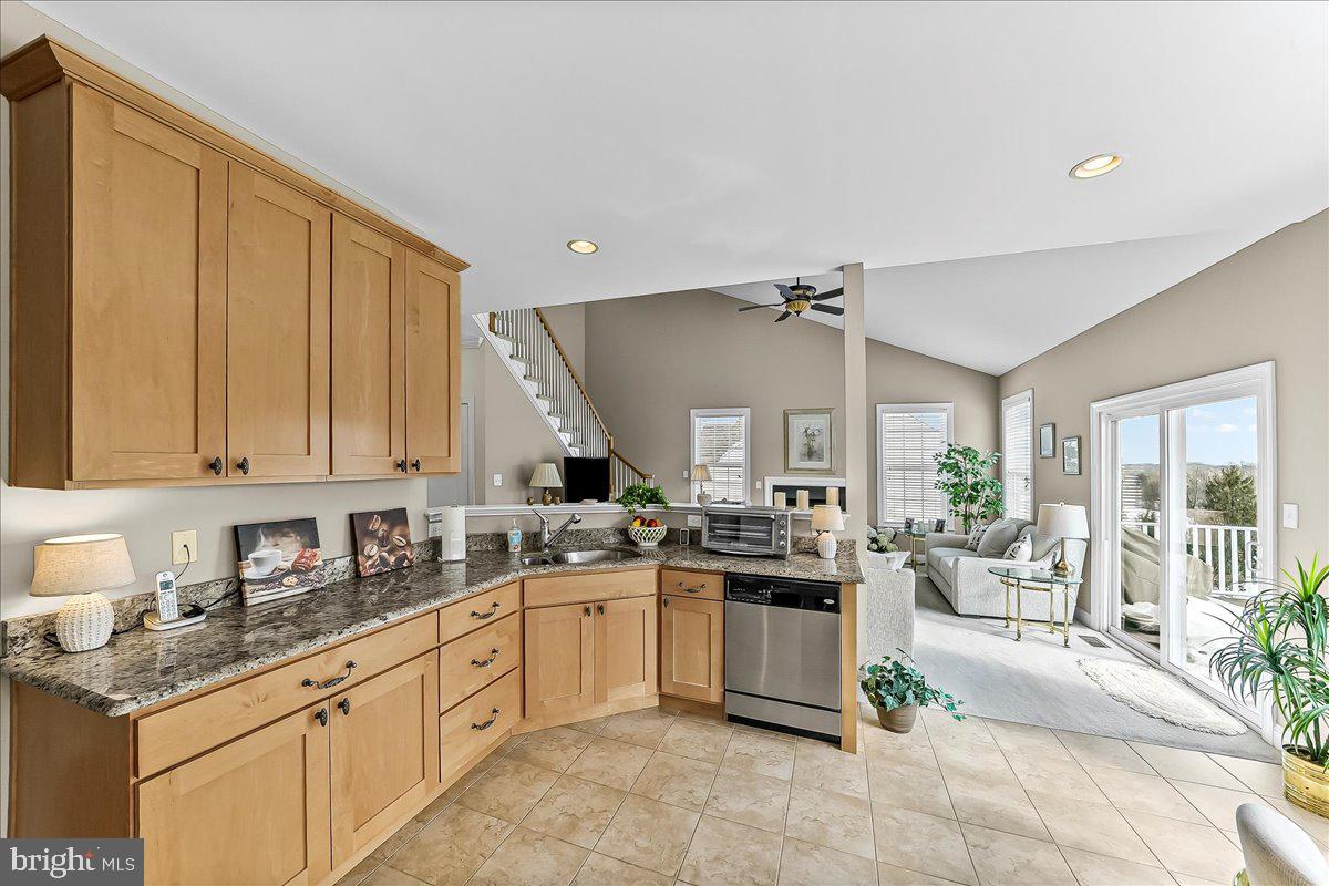 TRADITIONS AT INNI - Residential