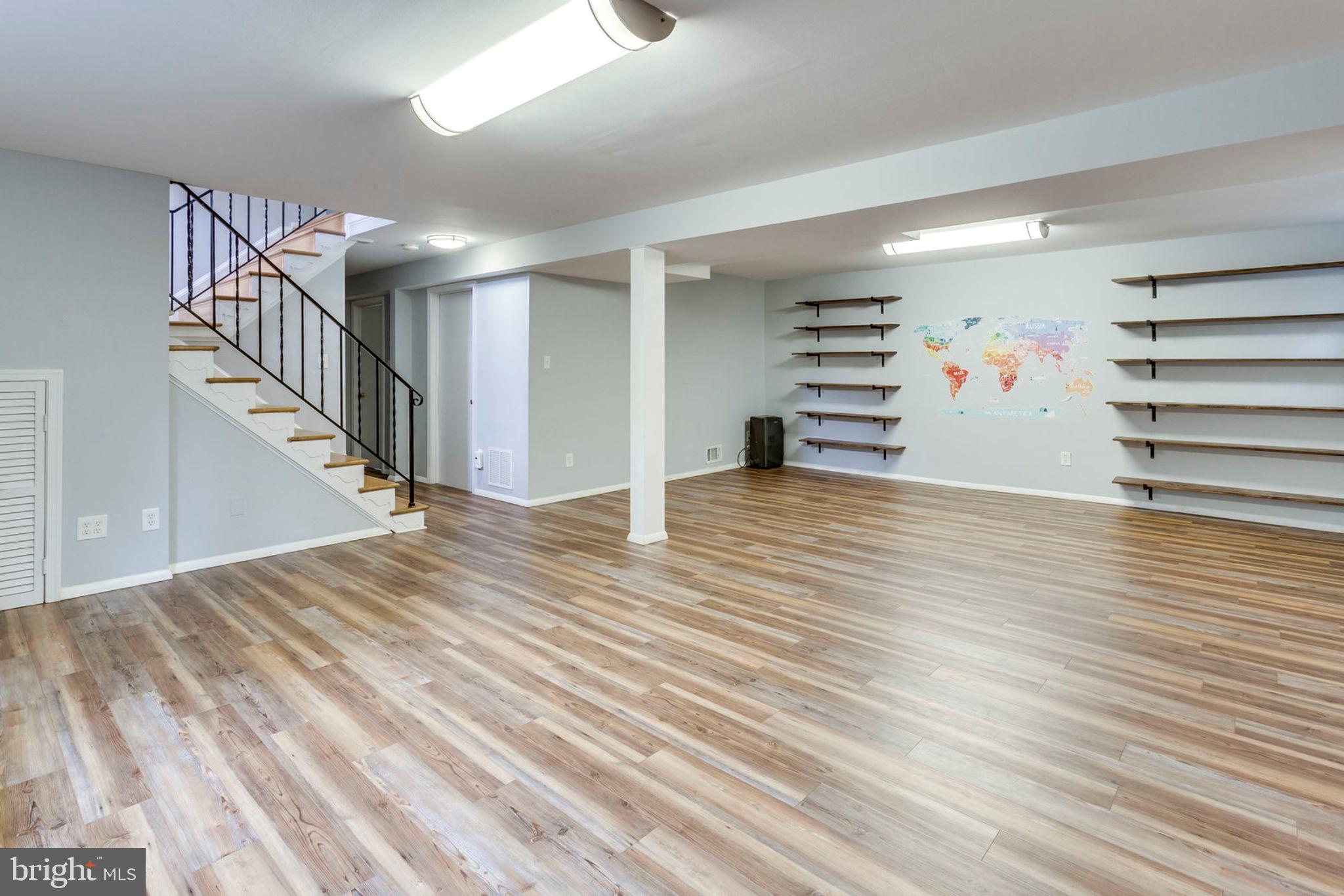 MT VERNON ESTATES - Residential Lease