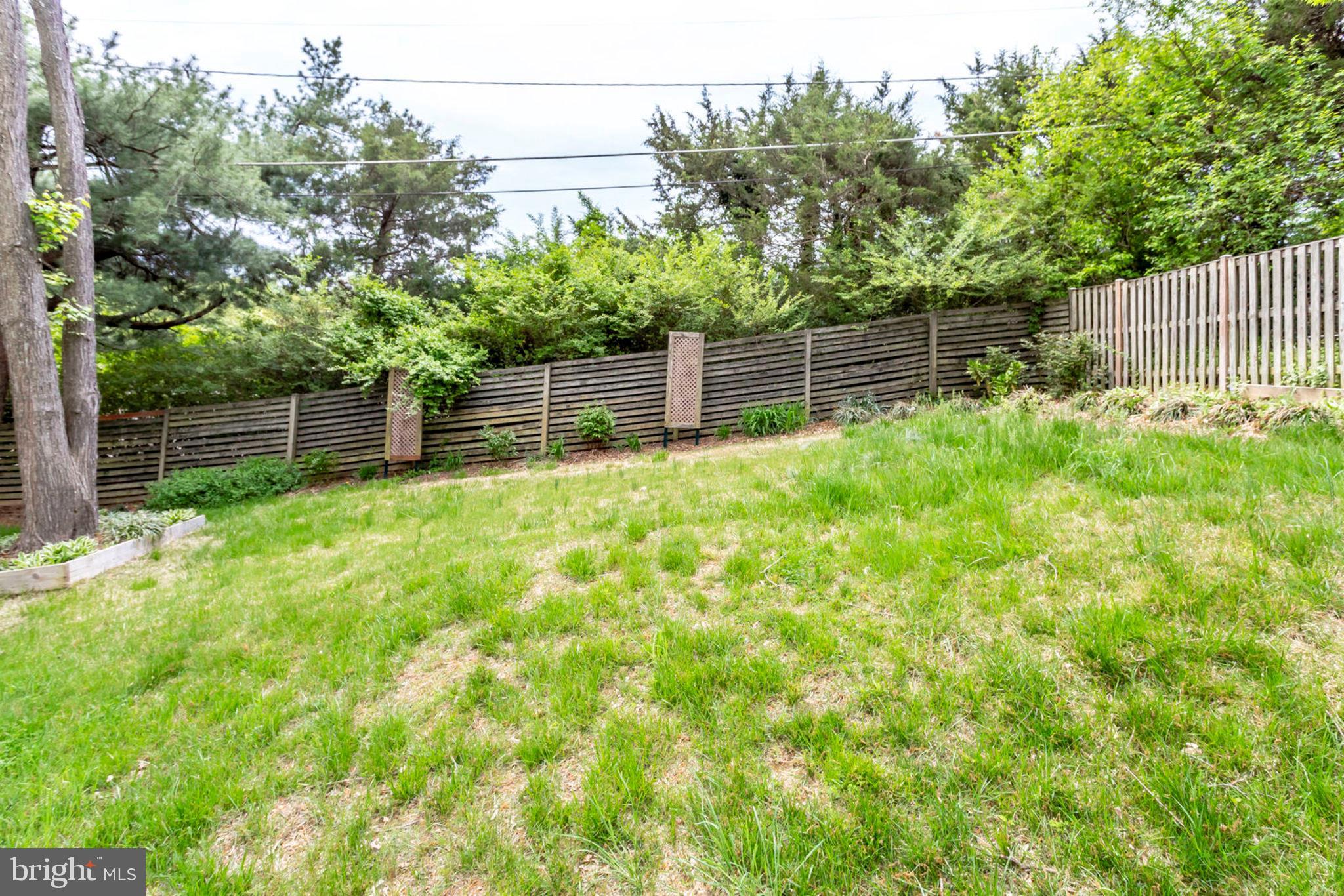 MT VERNON ESTATES - Residential Lease