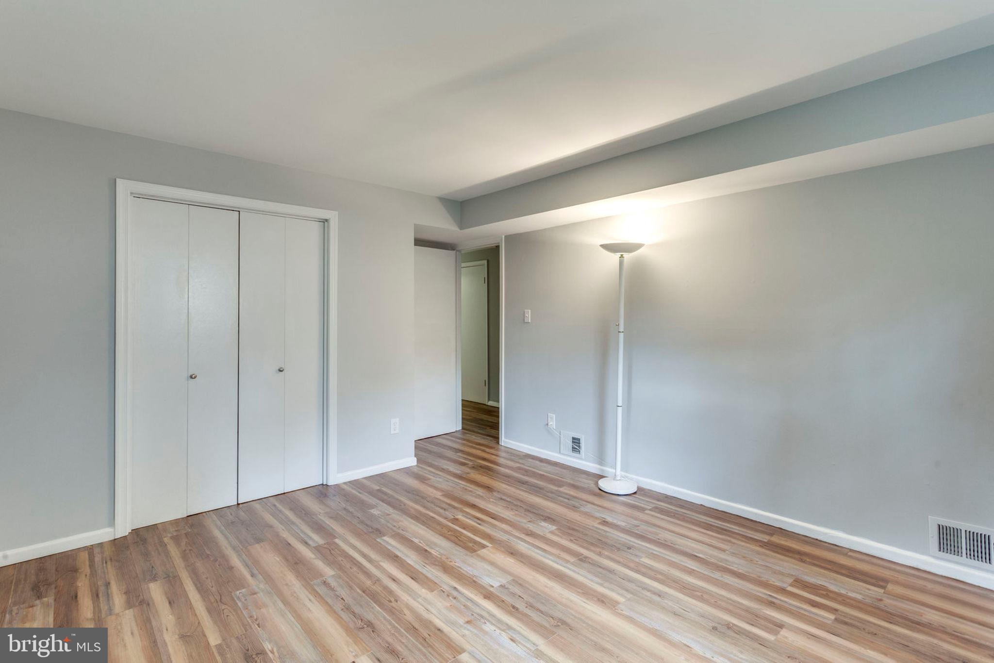 MT VERNON ESTATES - Residential Lease