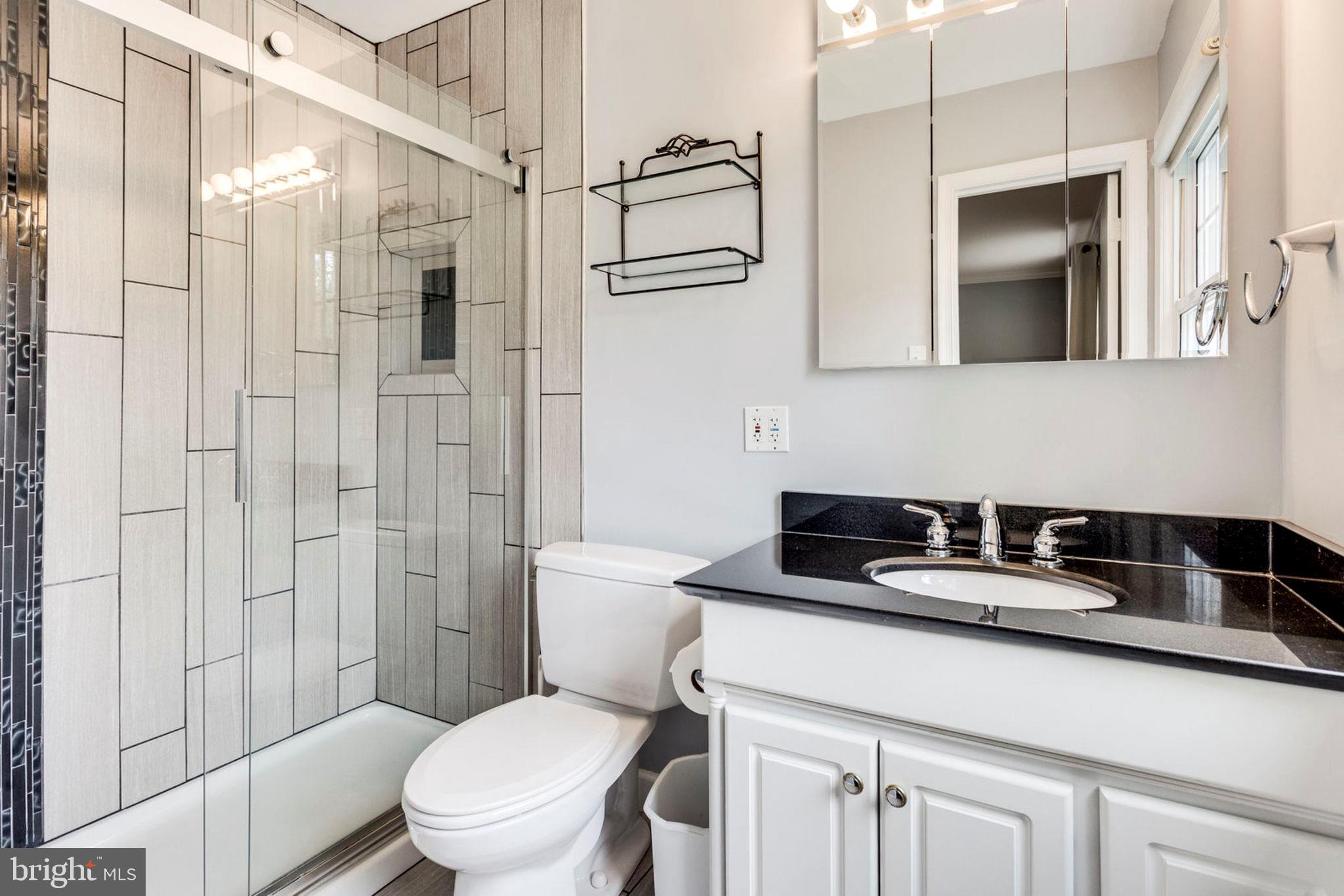 MT VERNON ESTATES - Residential Lease