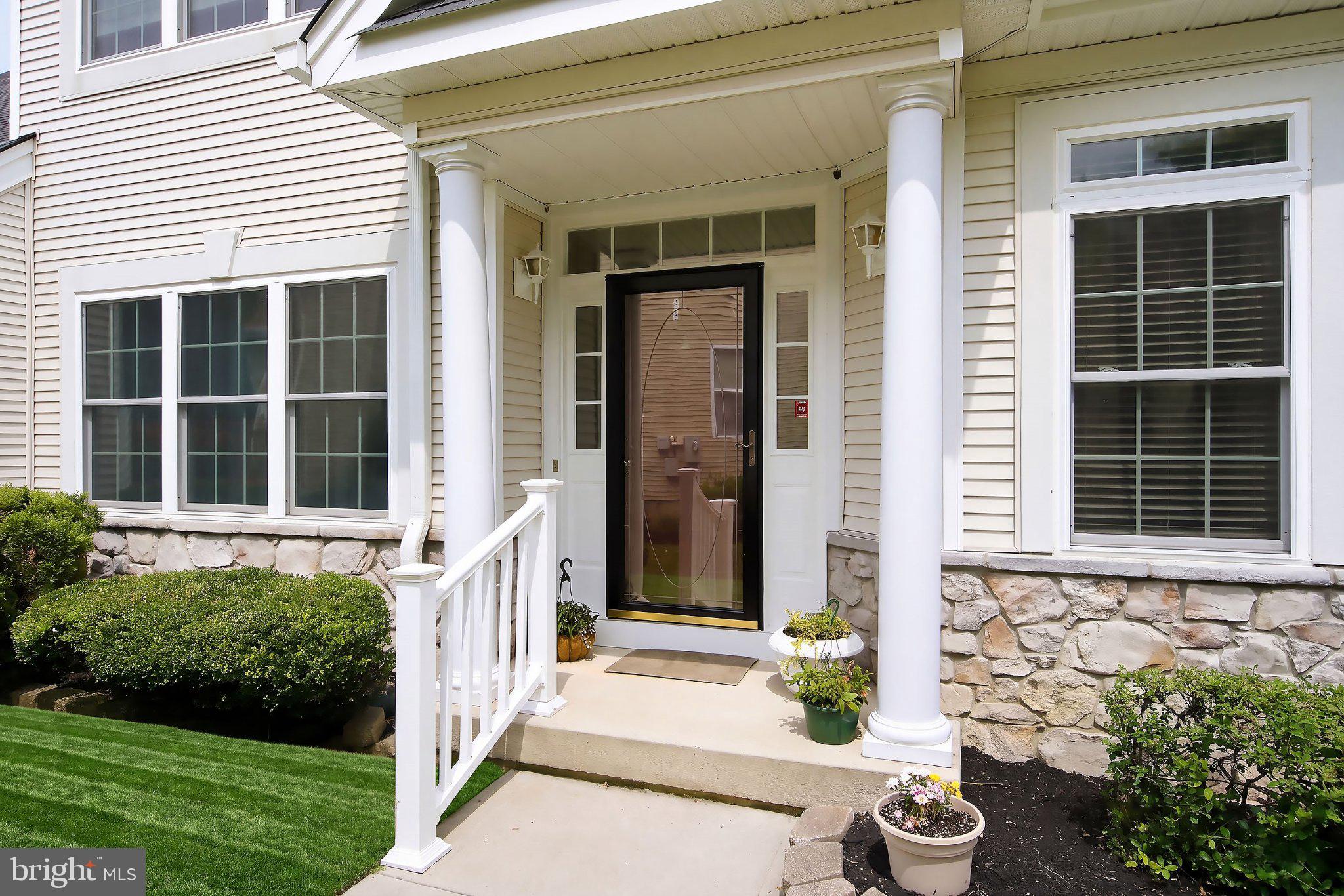 379 GOLF VIEW DRIVE