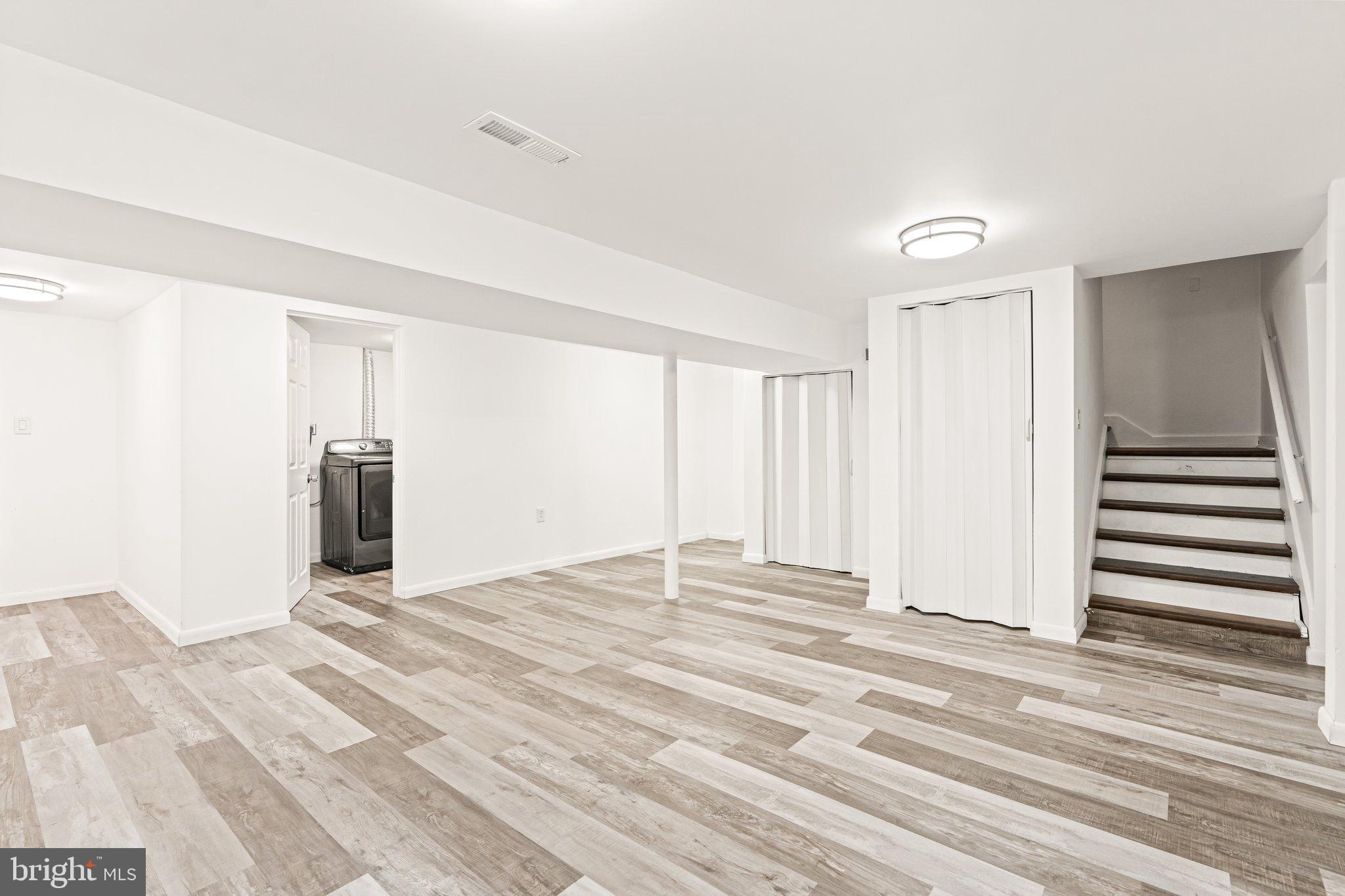 MONTROSE PARK - Residential