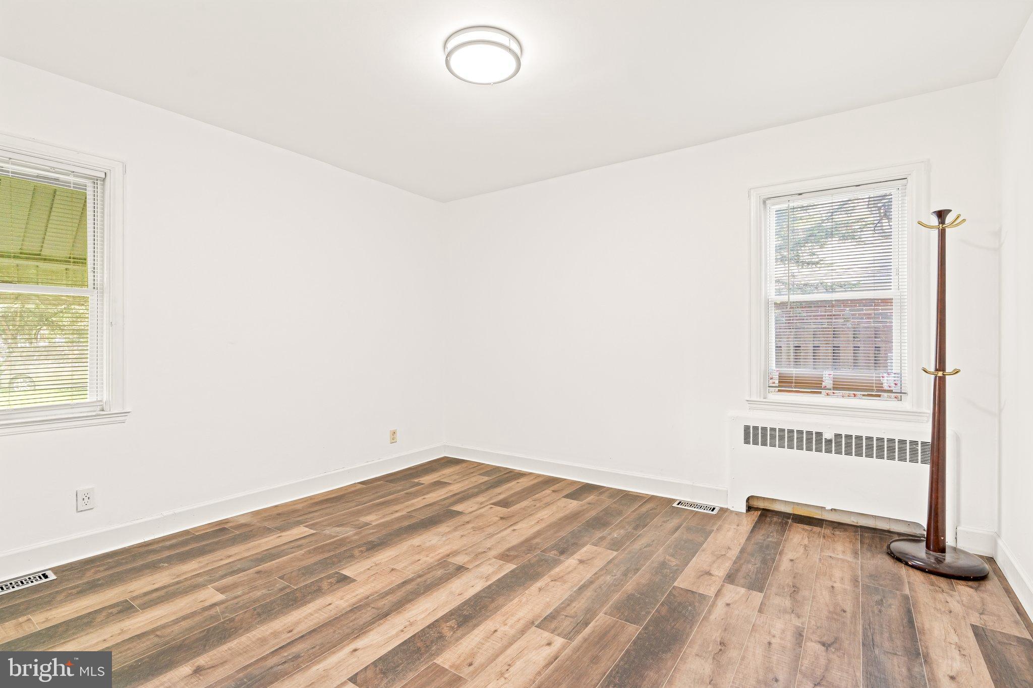 MONTROSE PARK - Residential