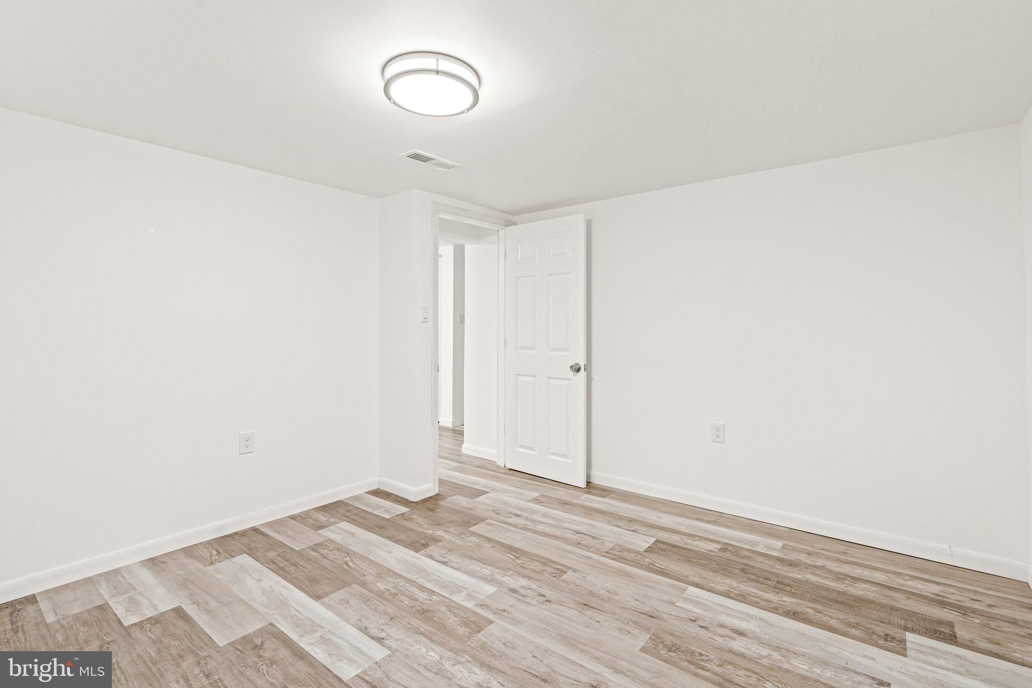 MONTROSE PARK - Residential