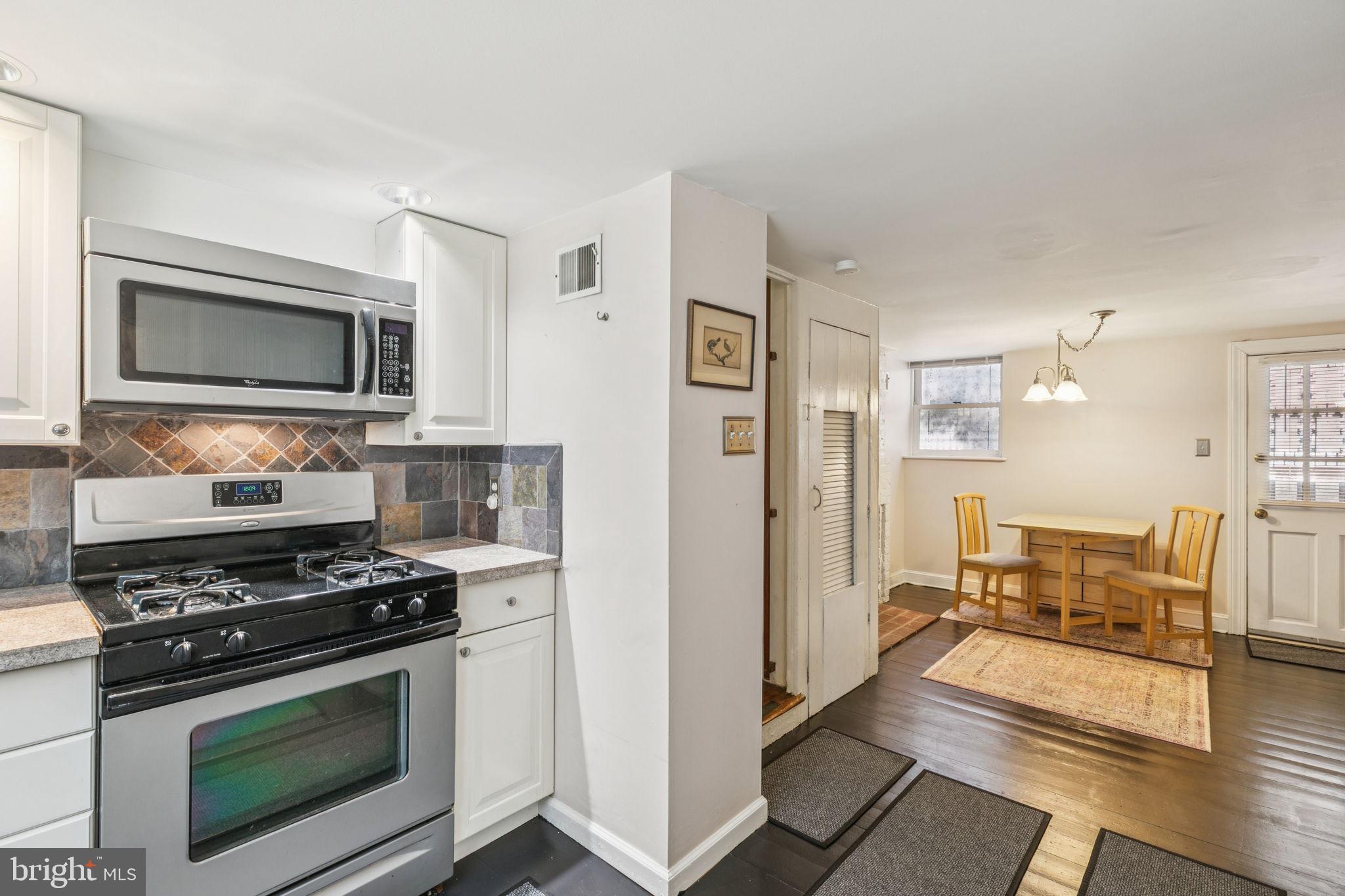 SOCIETY HILL - Residential