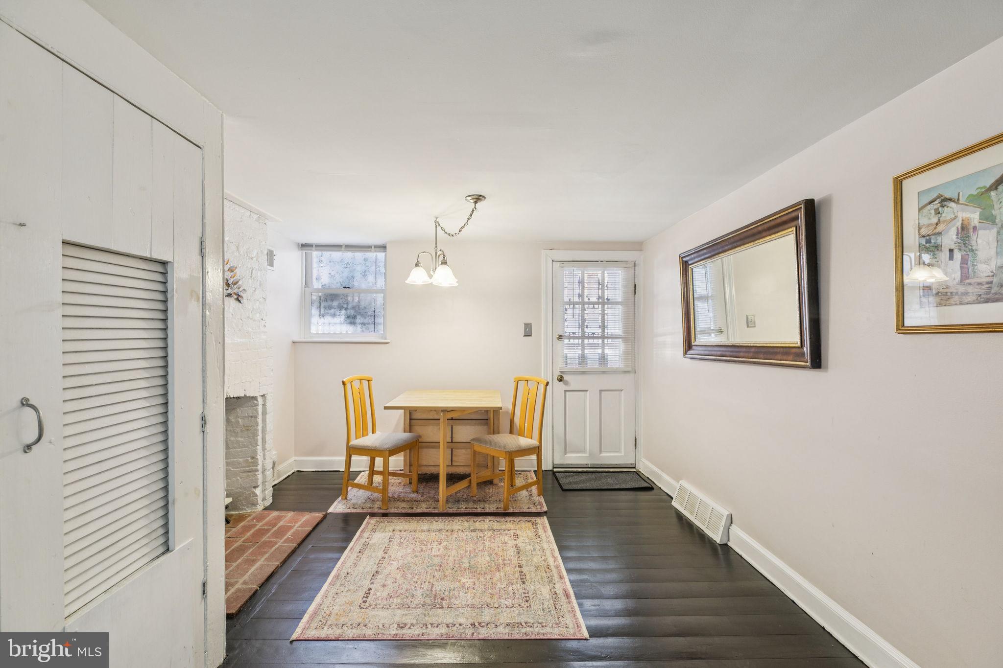 SOCIETY HILL - Residential